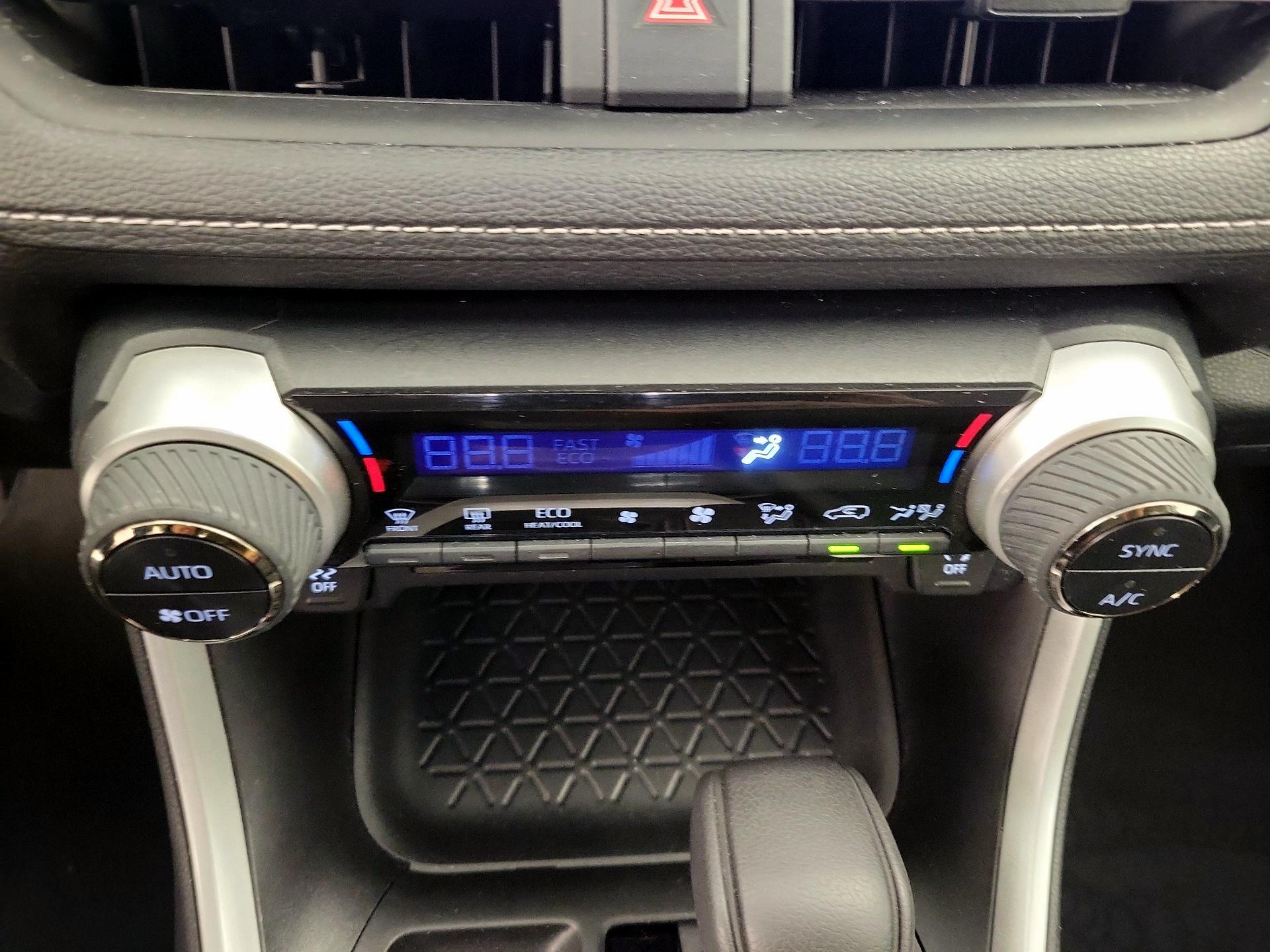 Thumbnail: 2023 Toyota RAV4 - 16