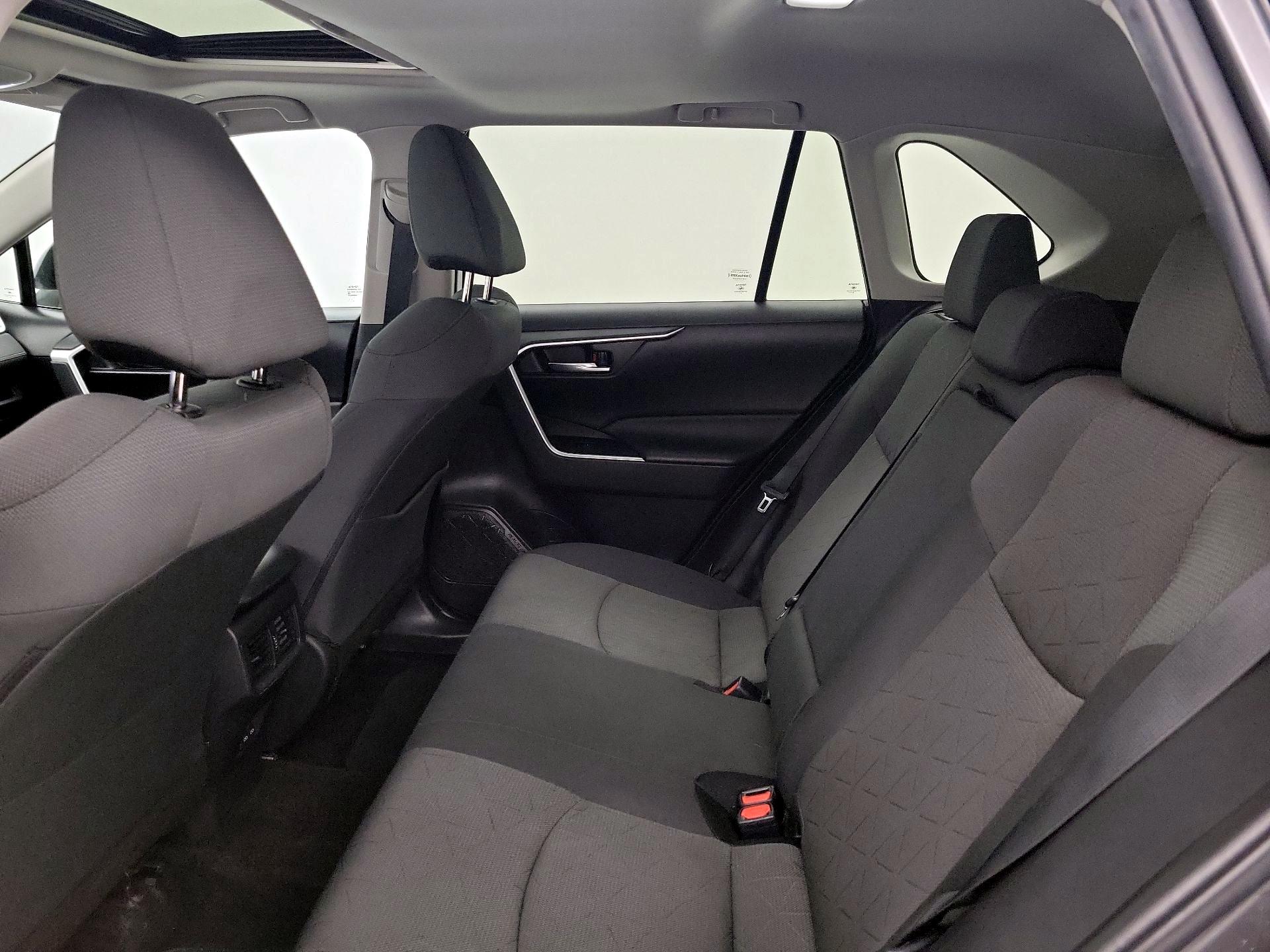 Thumbnail: 2023 Toyota RAV4 - 20