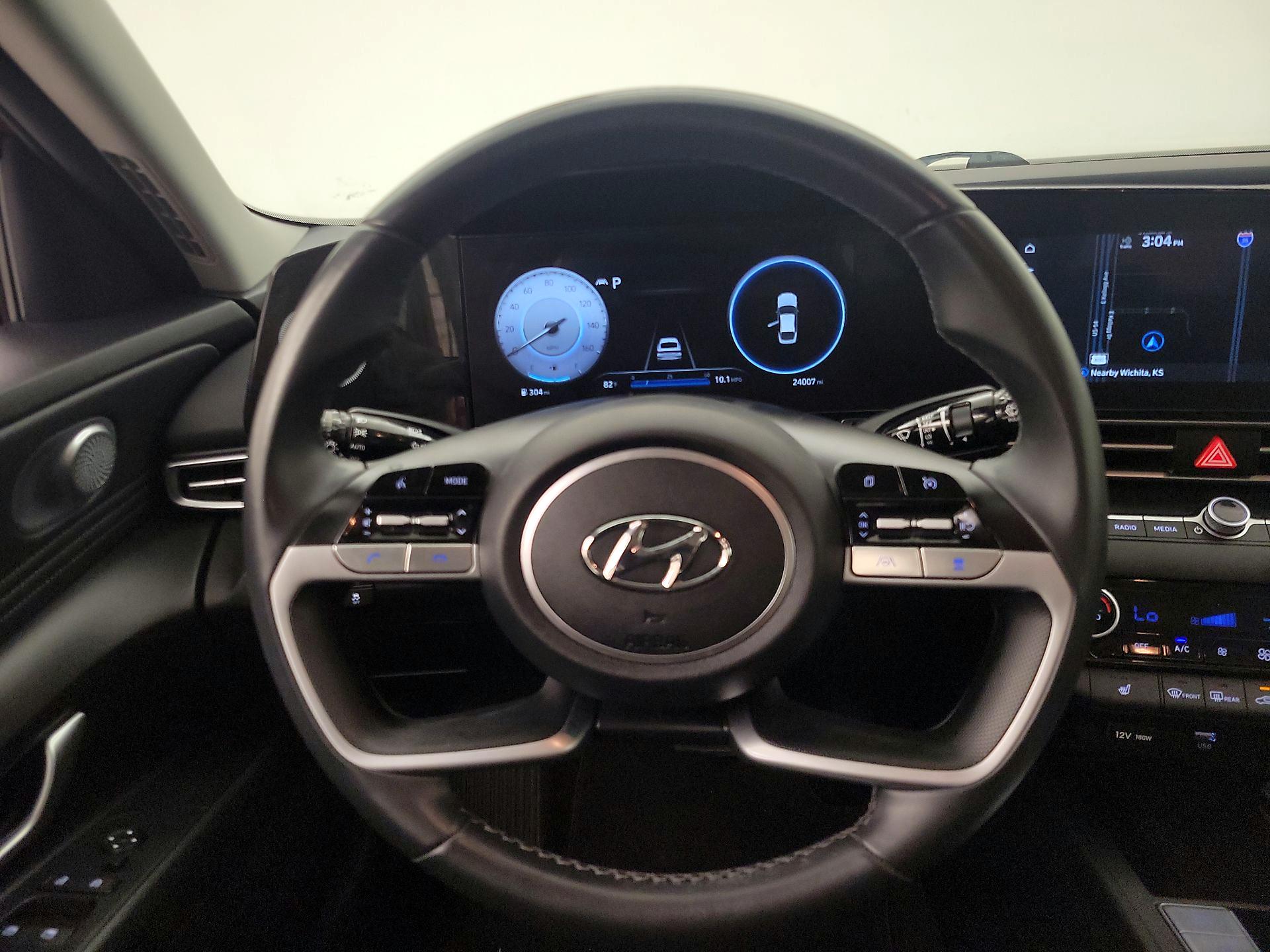 Thumbnail: 2023 Hyundai Elantra - 10