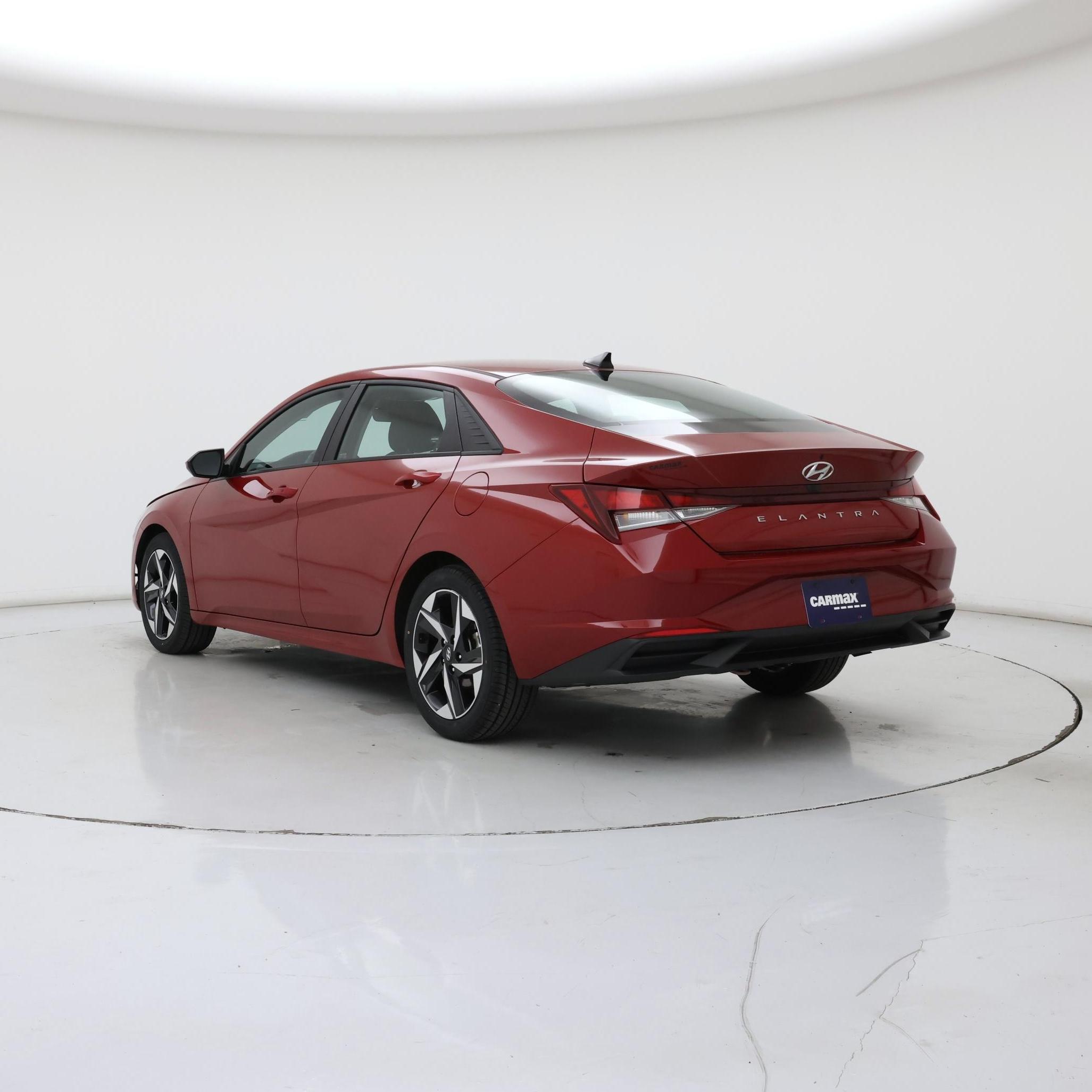 Thumbnail: 2023 Hyundai Elantra - 2
