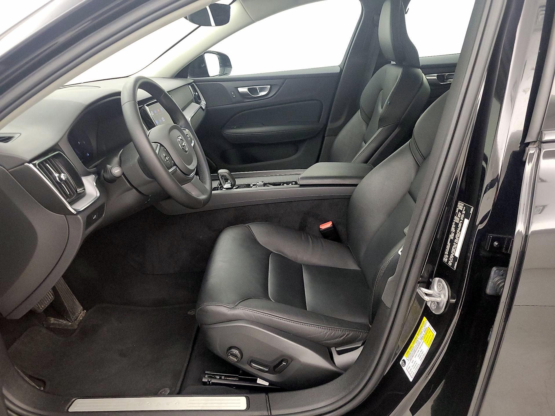 Thumbnail: 2024 Volvo S60 - 11