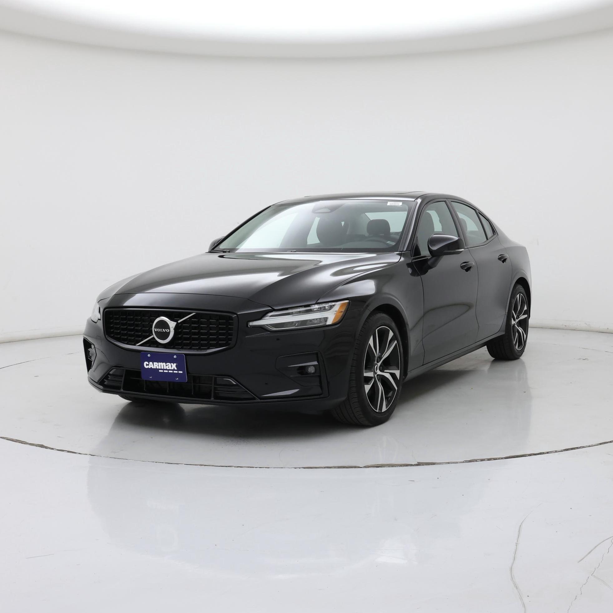 Thumbnail: 2024 Volvo S60 - 4