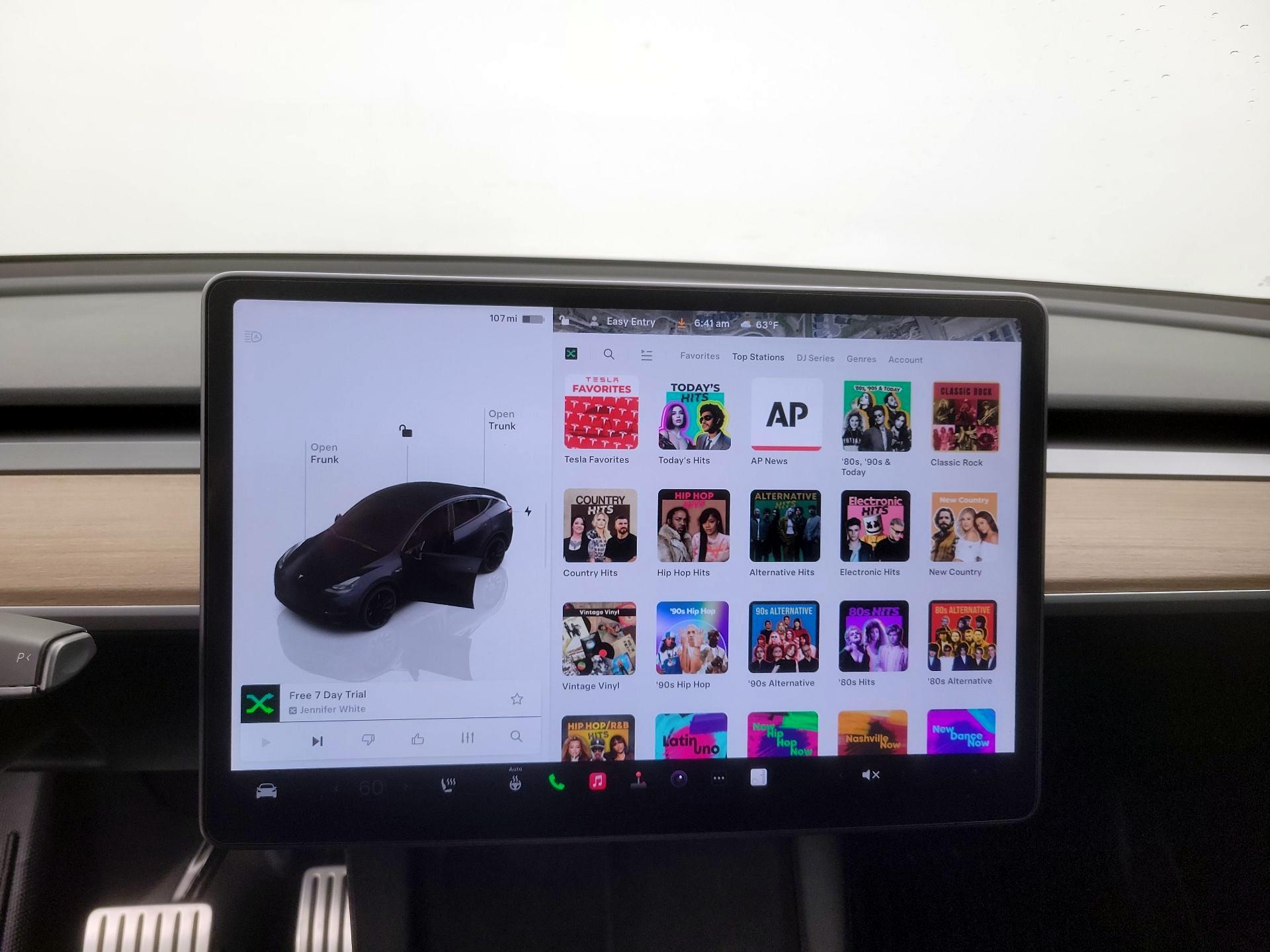 Thumbnail: 2023 Tesla Model Y - 16