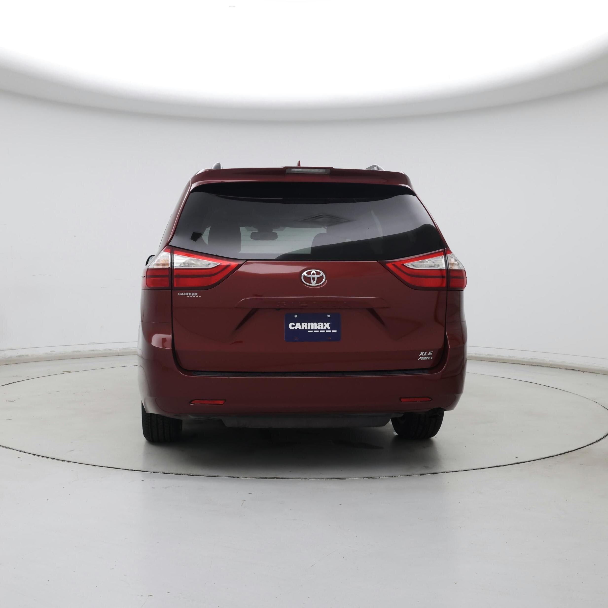 Thumbnail: 2019 Toyota Sienna - 6