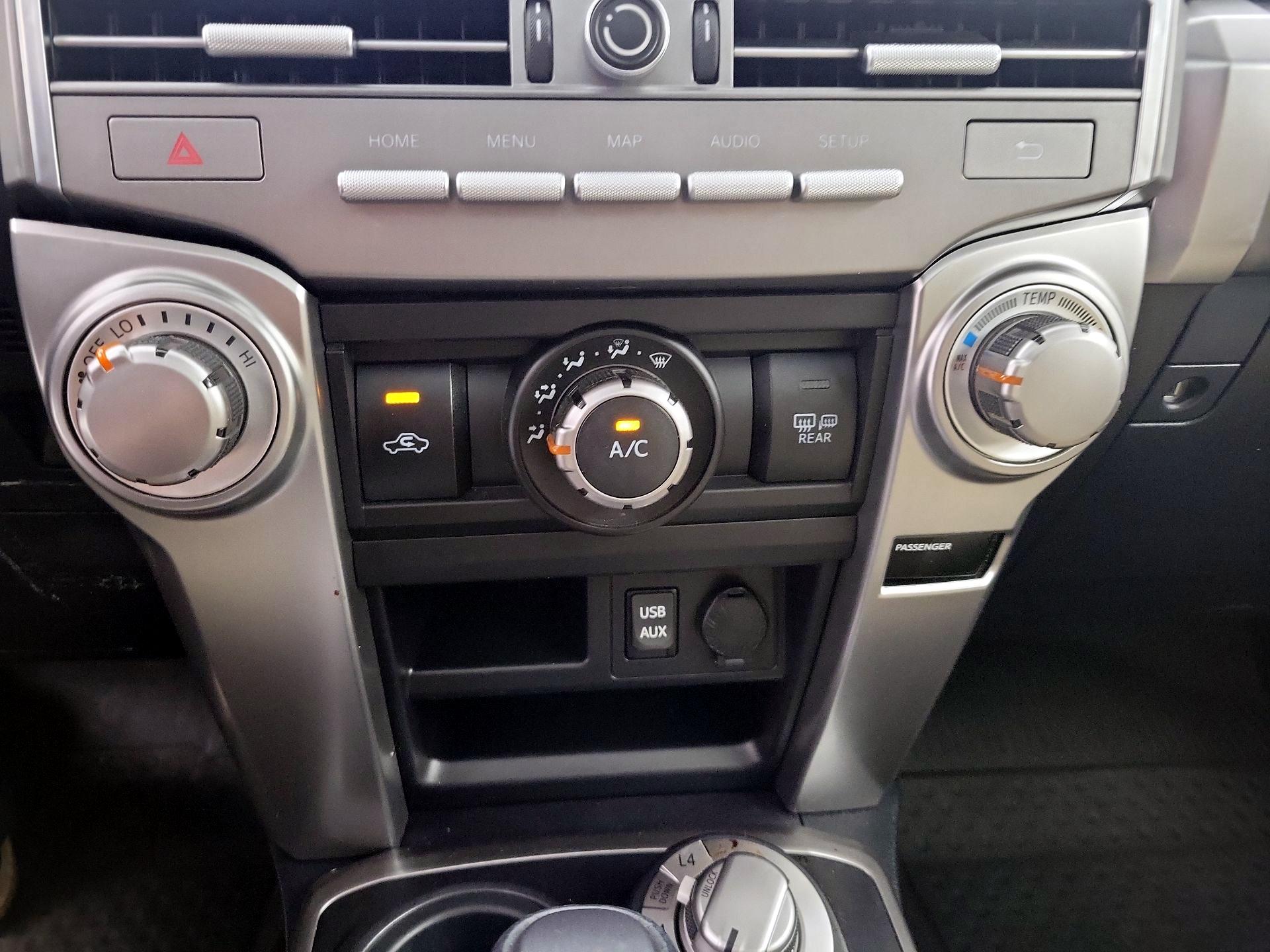 Thumbnail: 2016 Toyota 4Runner - 15