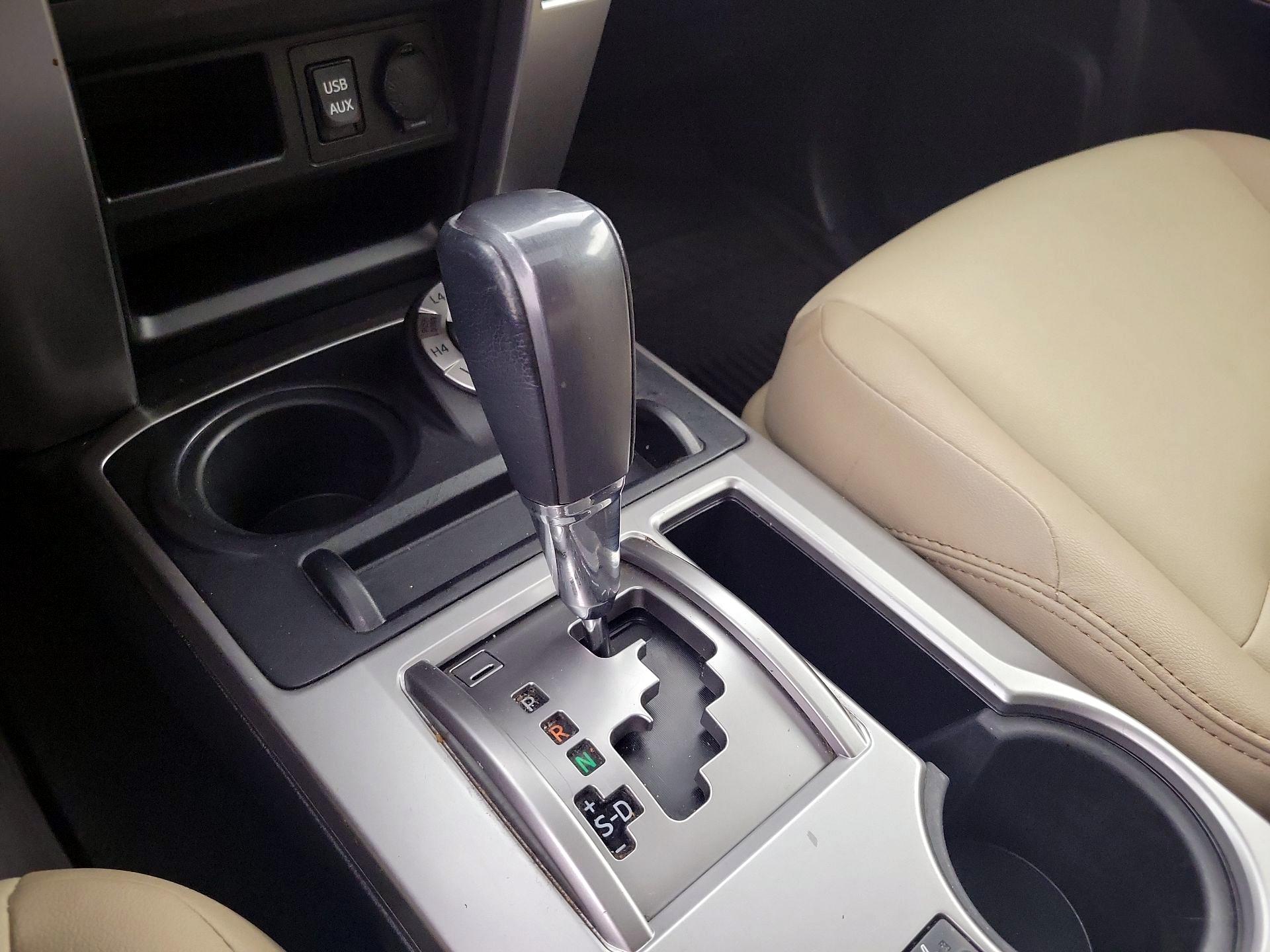Thumbnail: 2016 Toyota 4Runner - 16