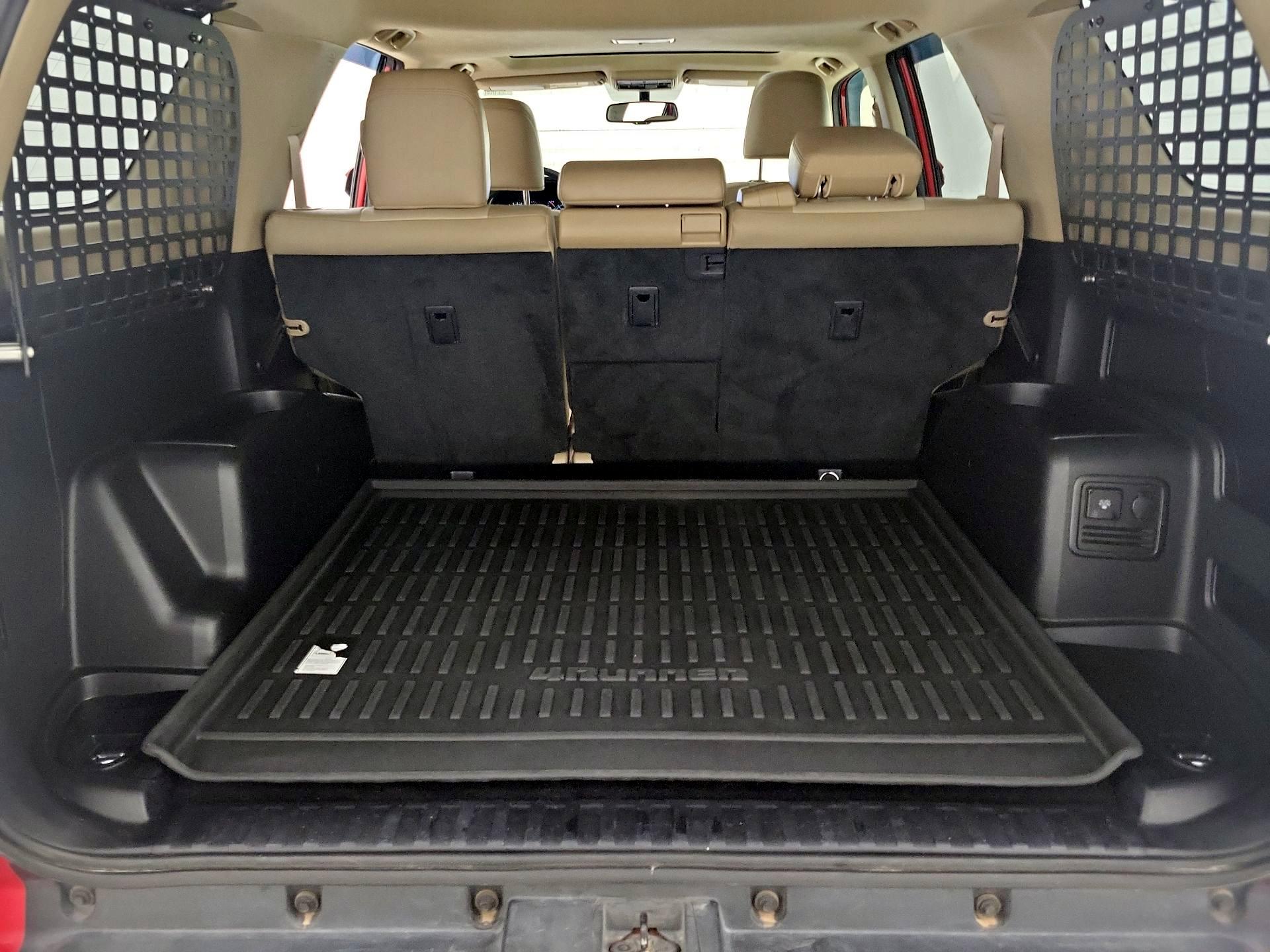 Thumbnail: 2016 Toyota 4Runner - 19