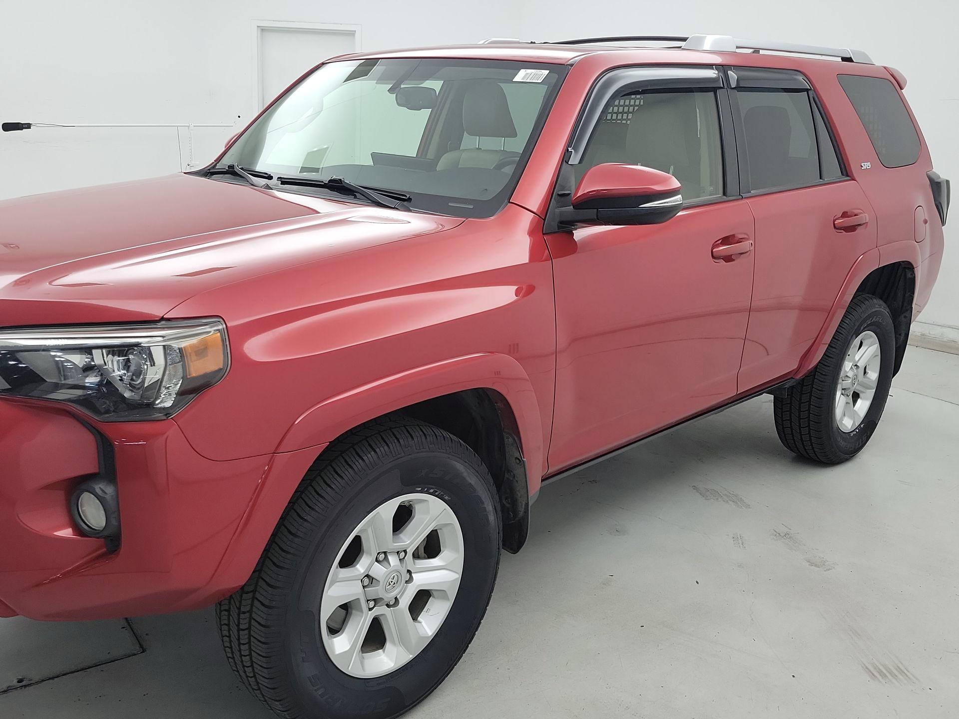 Thumbnail: 2016 Toyota 4Runner - 3