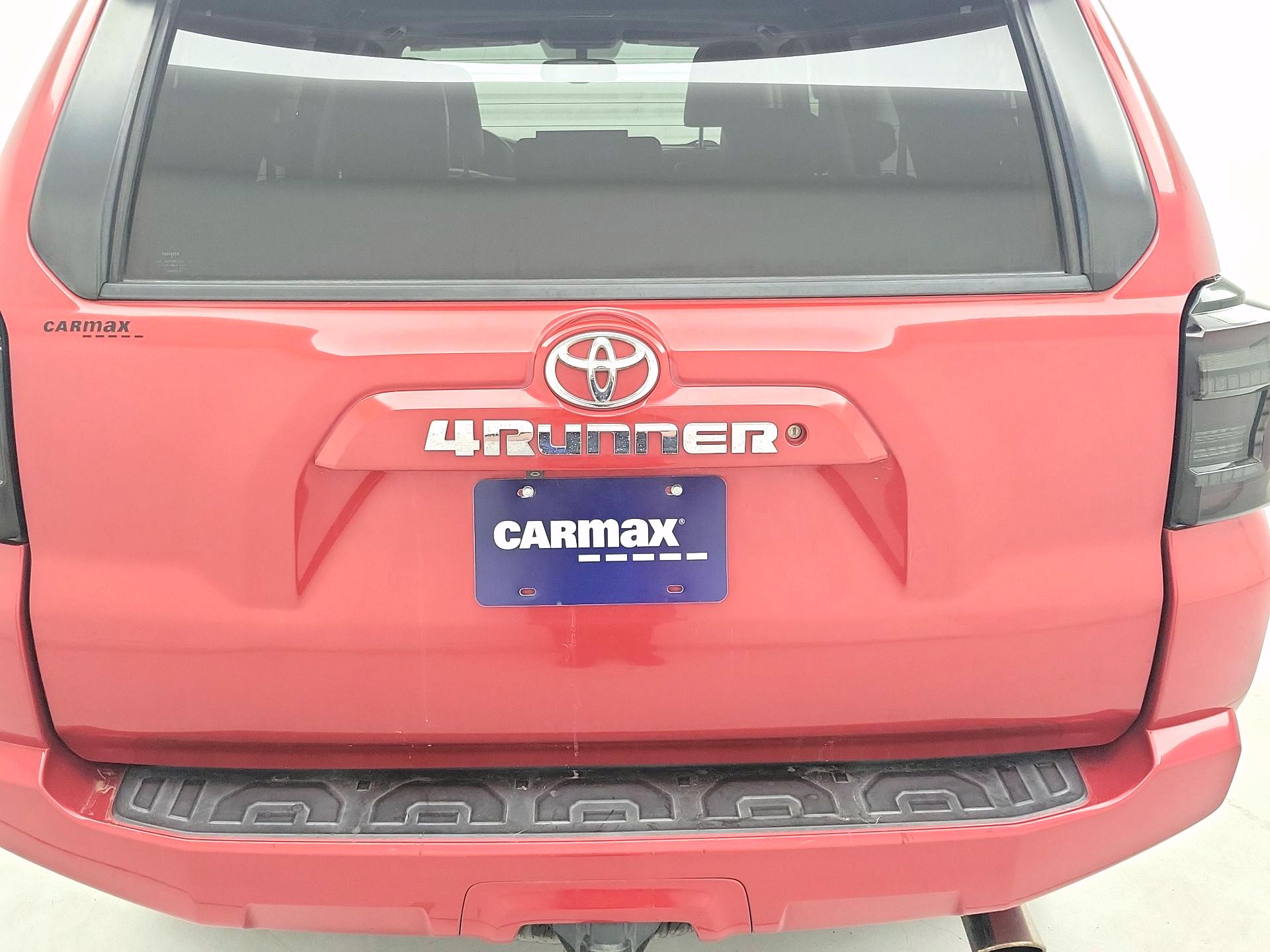 Thumbnail: 2016 Toyota 4Runner - 6