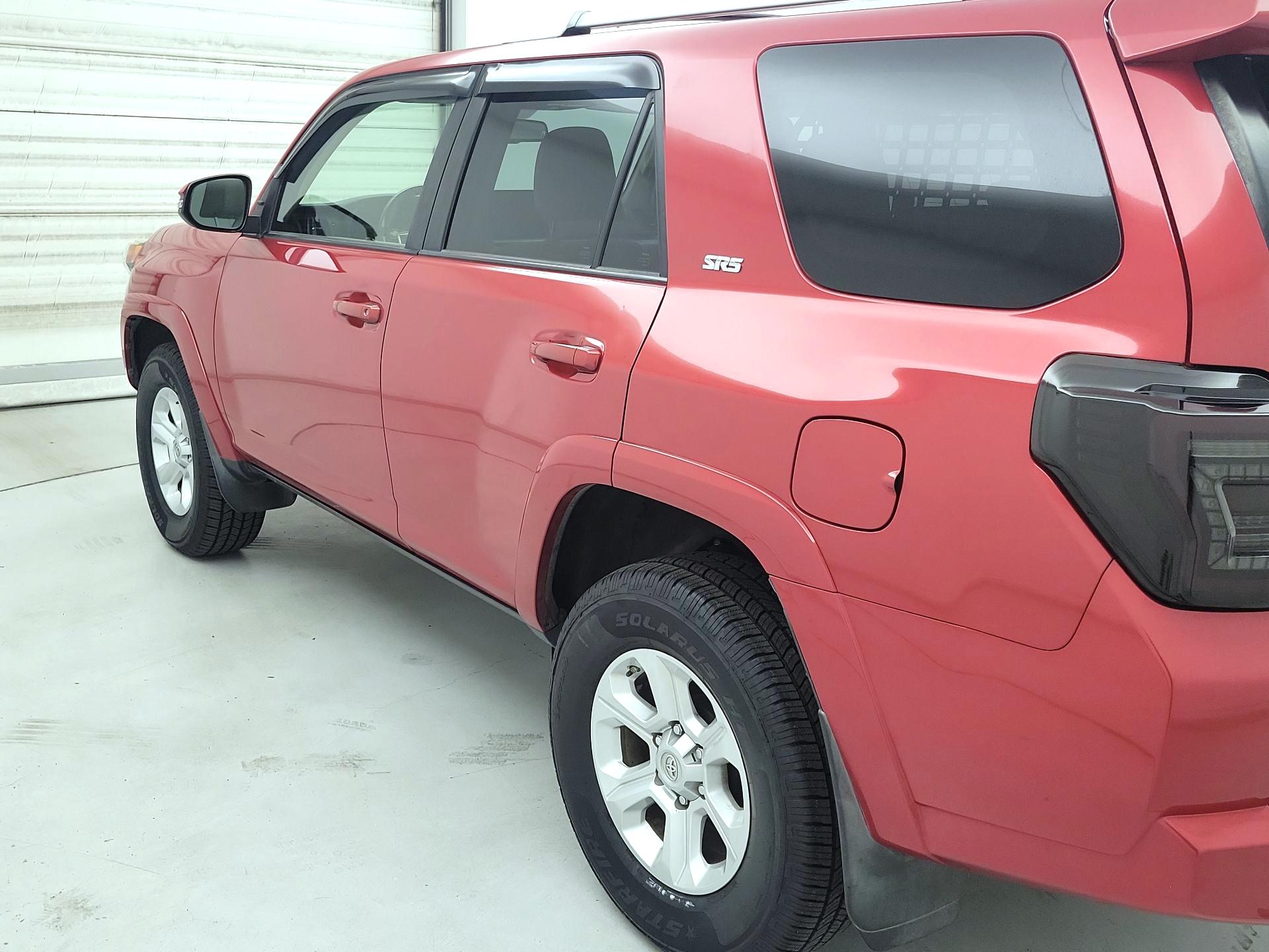 Thumbnail: 2016 Toyota 4Runner - 7