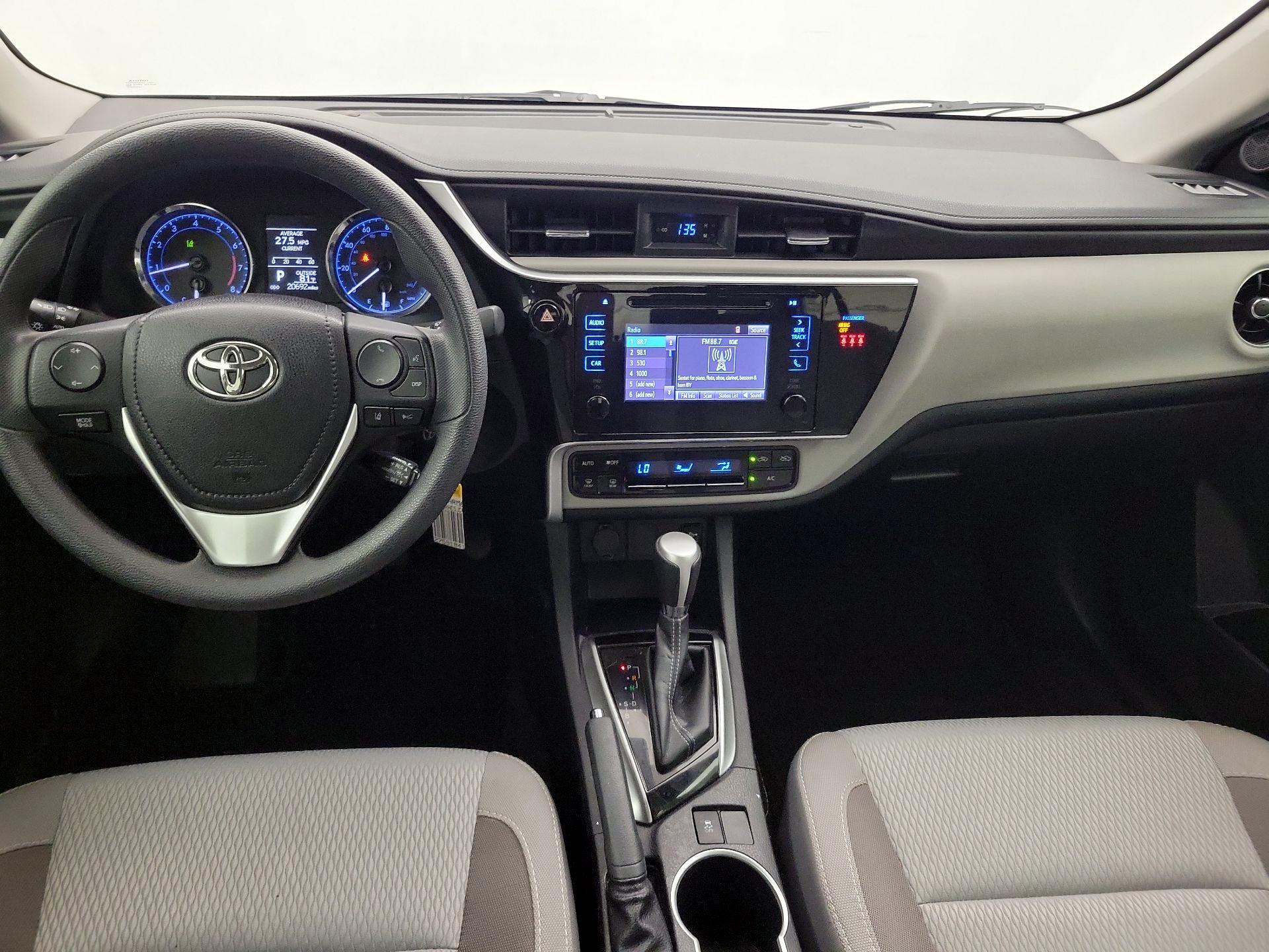 Thumbnail: 2018 Toyota Corolla - 8