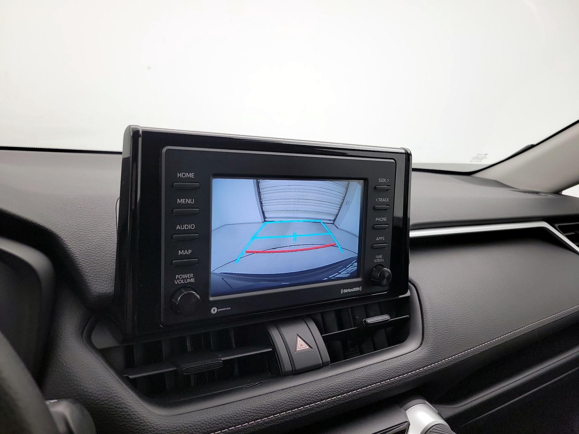 Thumbnail: 2020 Toyota RAV4 - 15