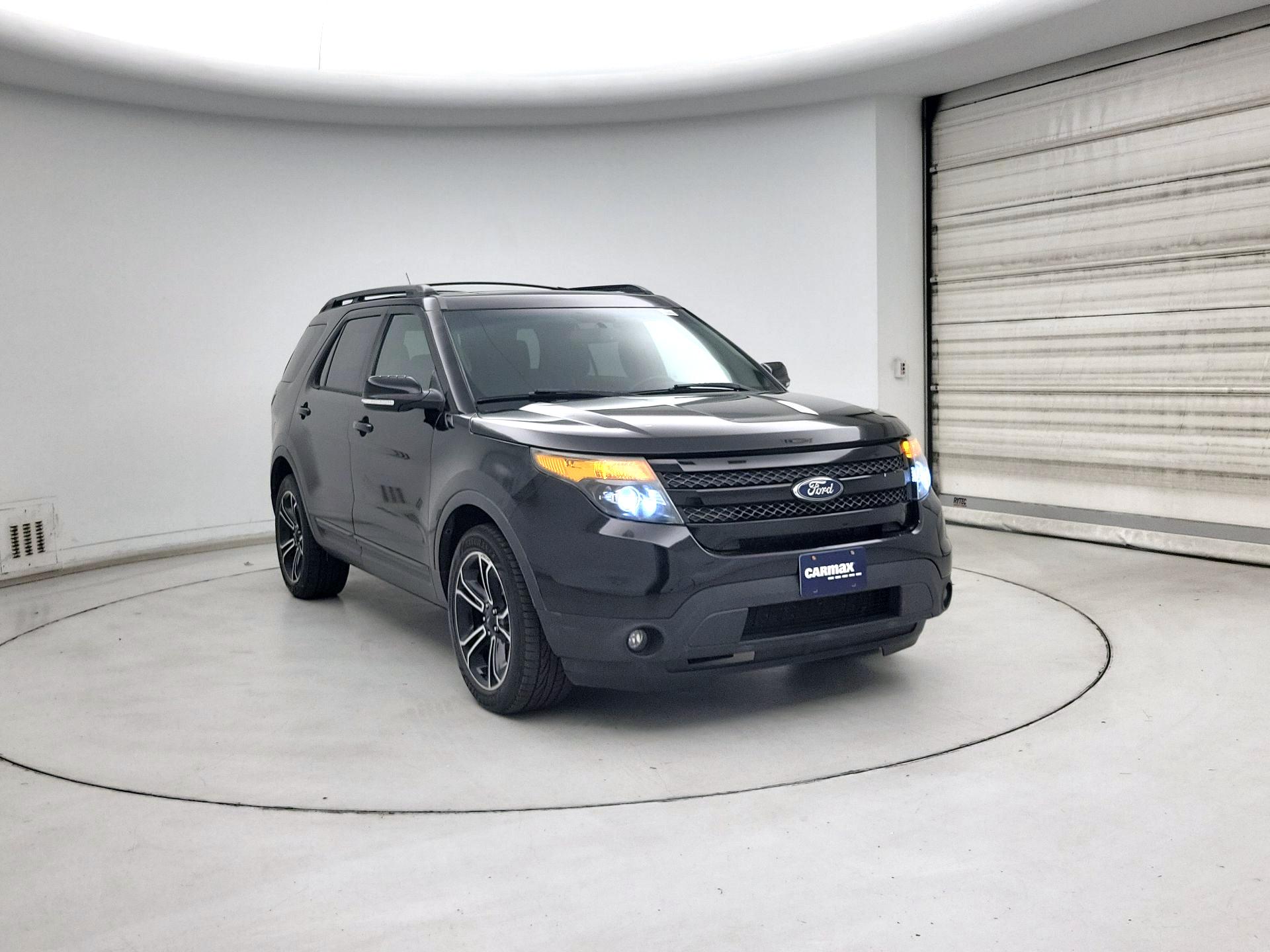 Thumbnail: 2015 Ford Explorer - 1
