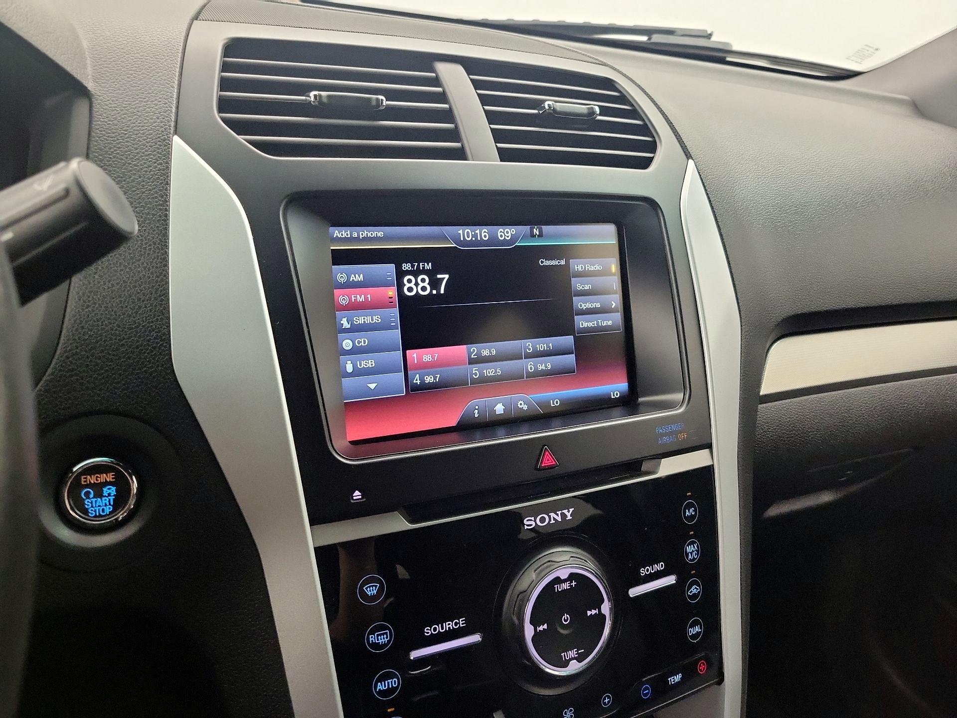 Thumbnail: 2015 Ford Explorer - 14