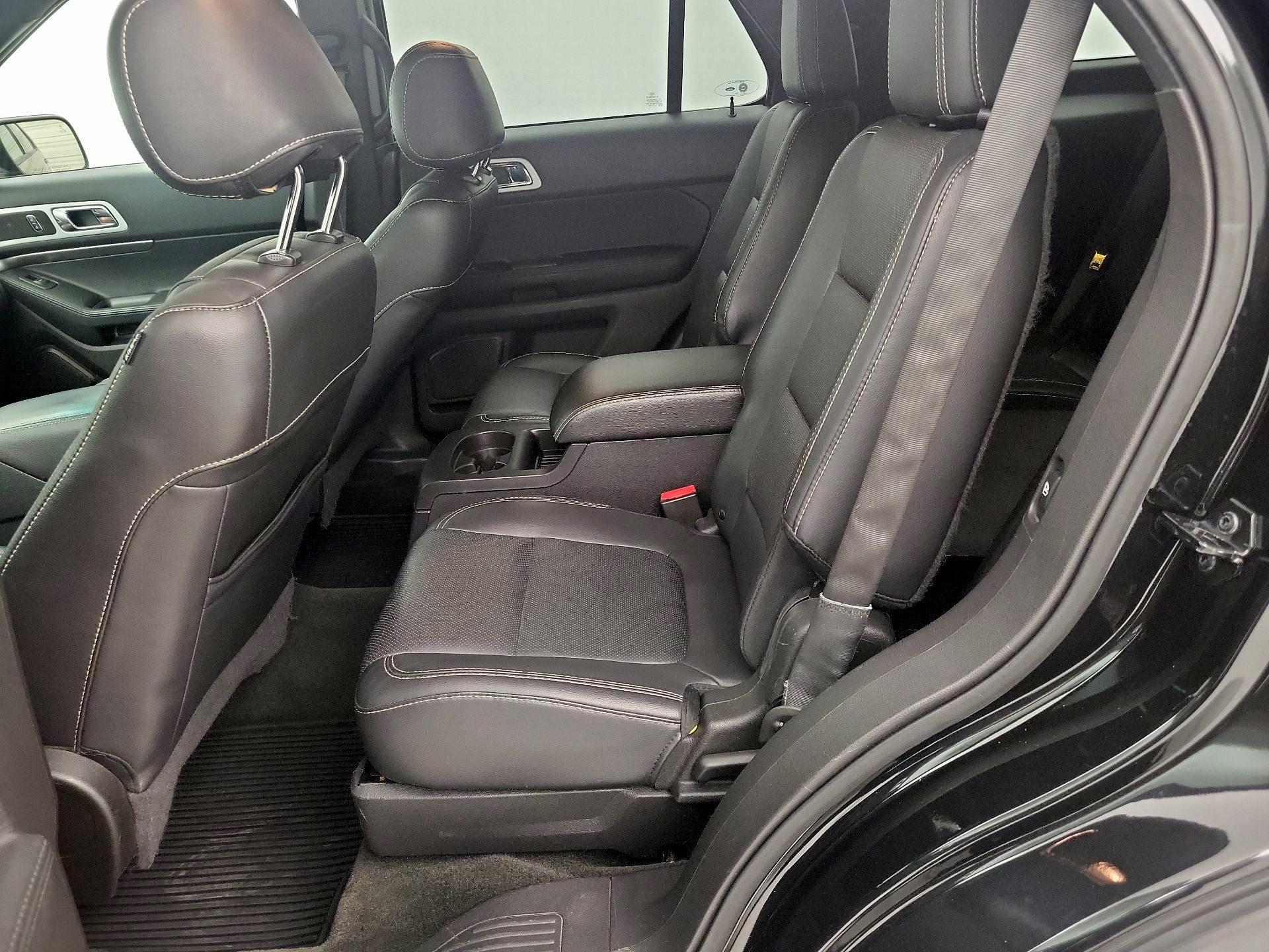 Thumbnail: 2015 Ford Explorer - 19