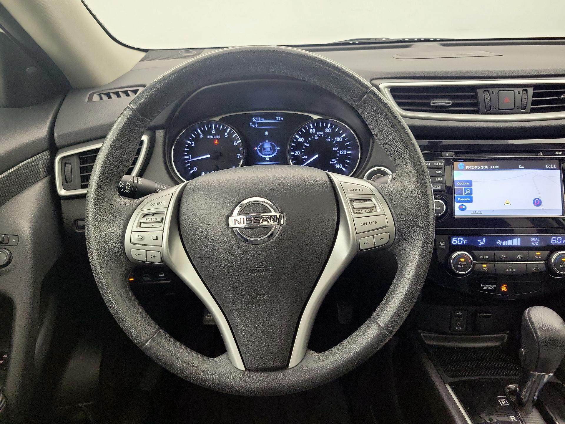 Thumbnail: 2016 Nissan Rogue - 10