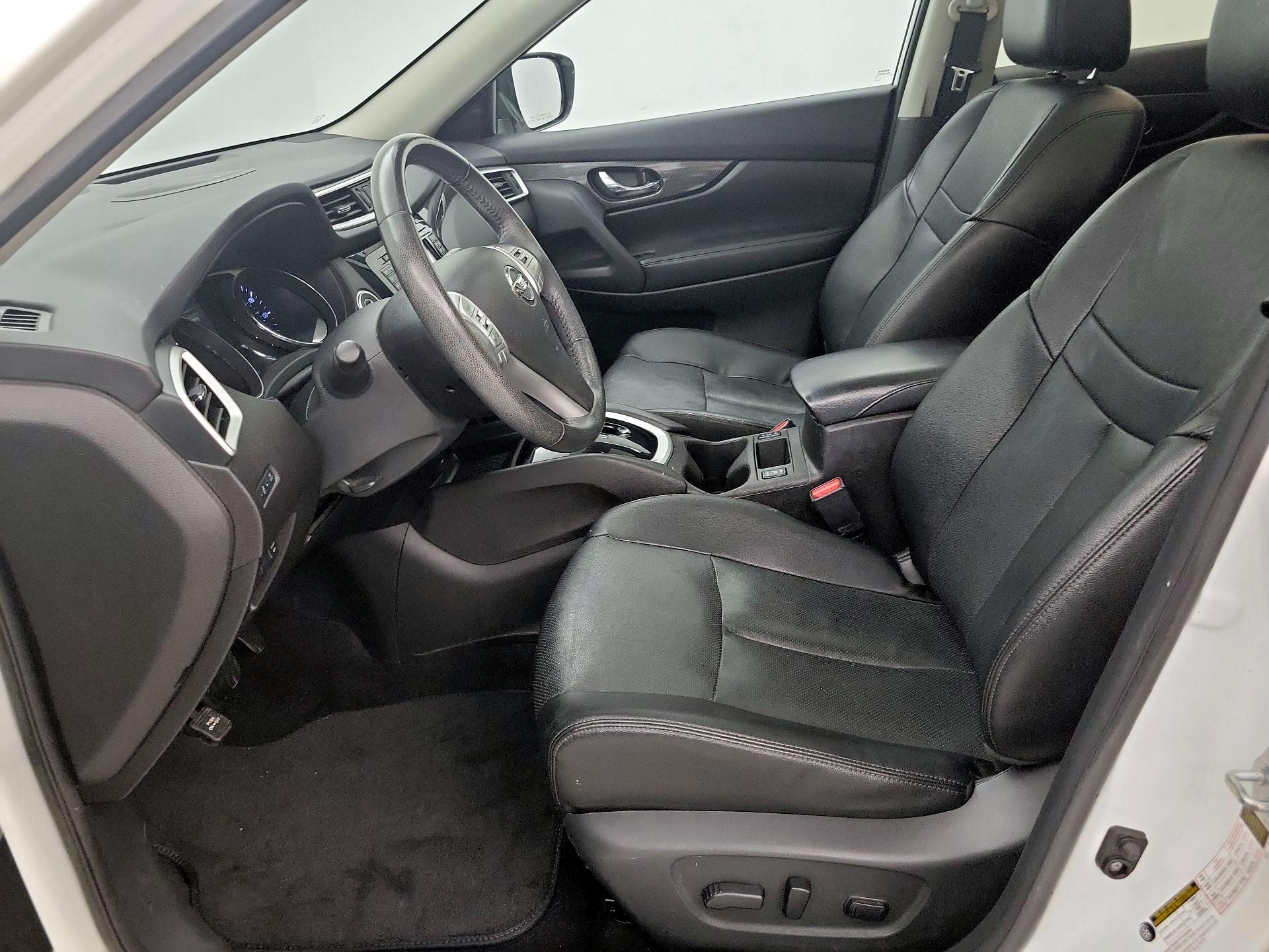 Thumbnail: 2016 Nissan Rogue - 11
