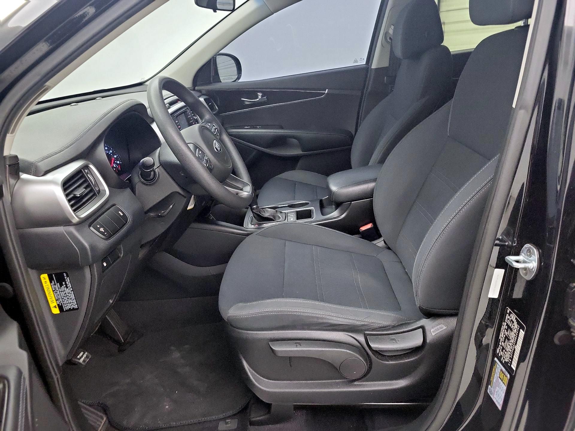 Thumbnail: 2017 Kia Sorento - 11