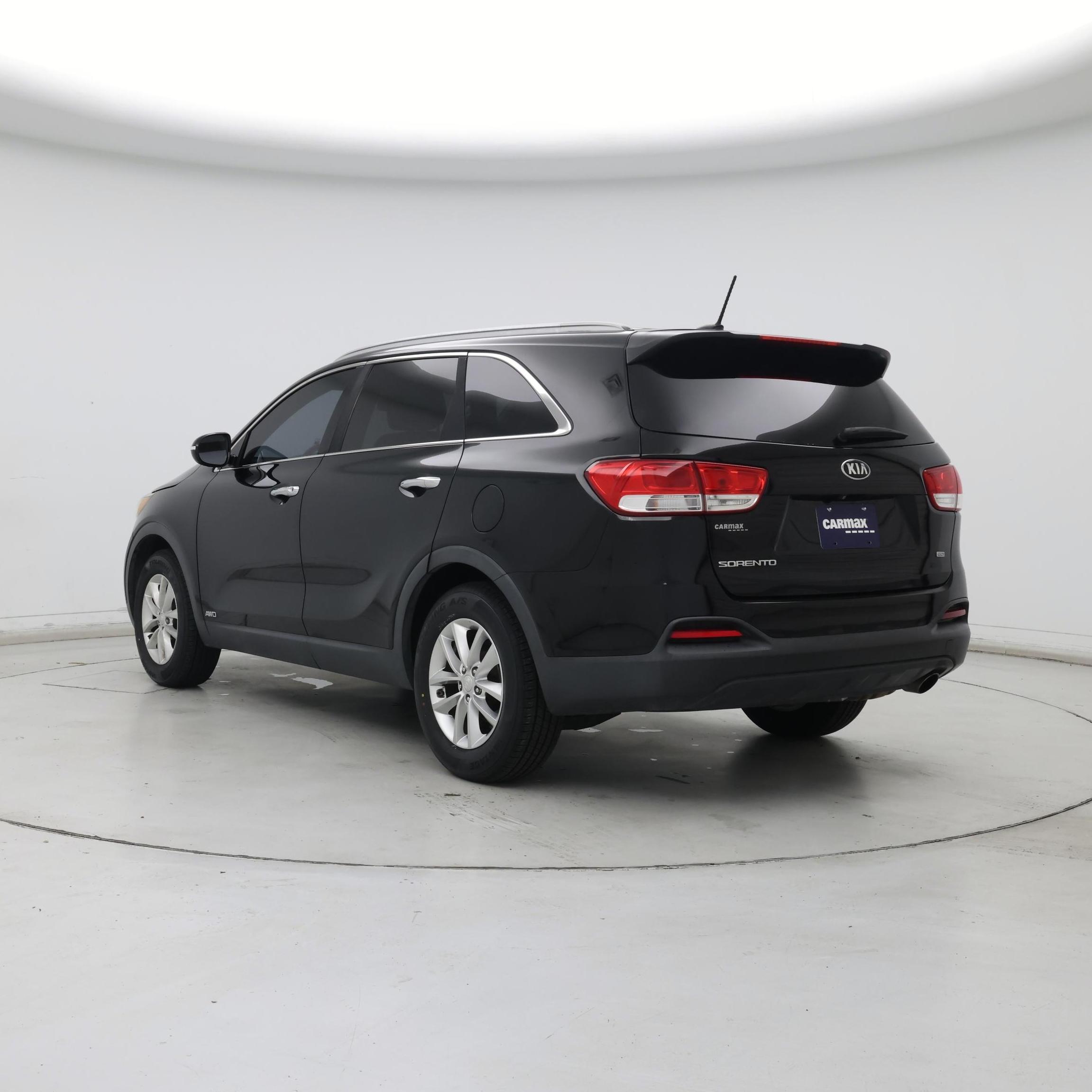 Thumbnail: 2017 Kia Sorento - 2