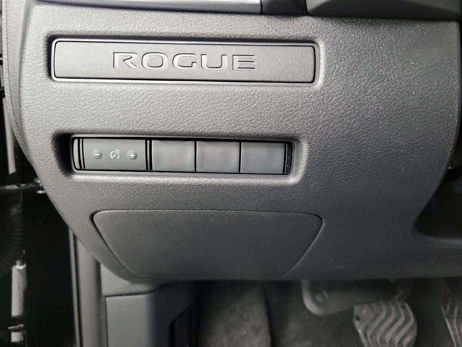 Thumbnail: 2023 Nissan Rogue - 13
