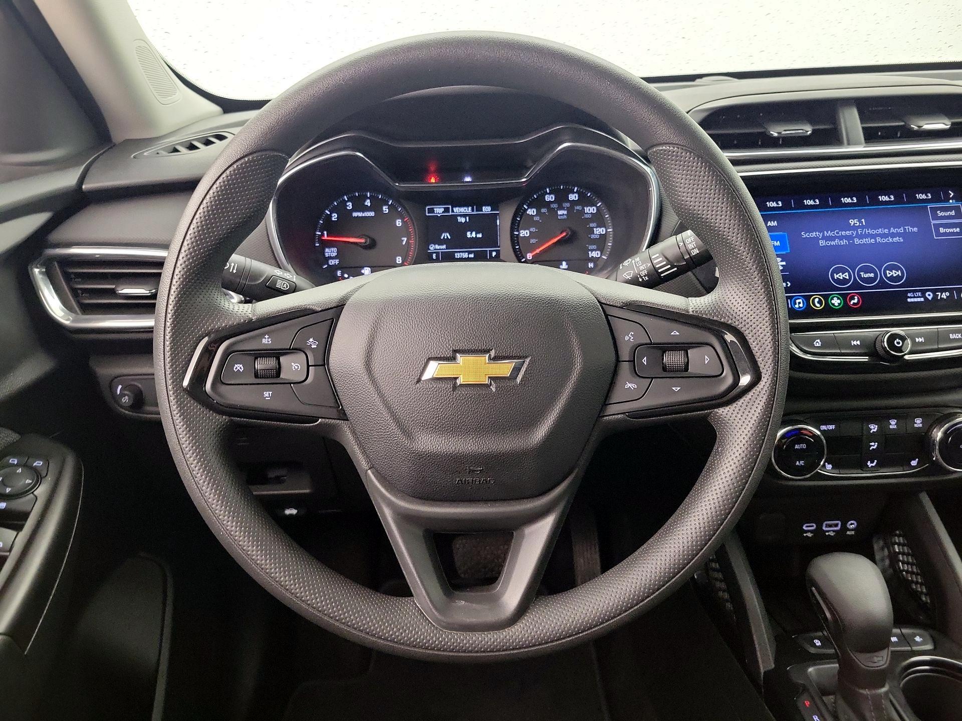 Thumbnail: 2023 Chevrolet TrailBlazer - 10
