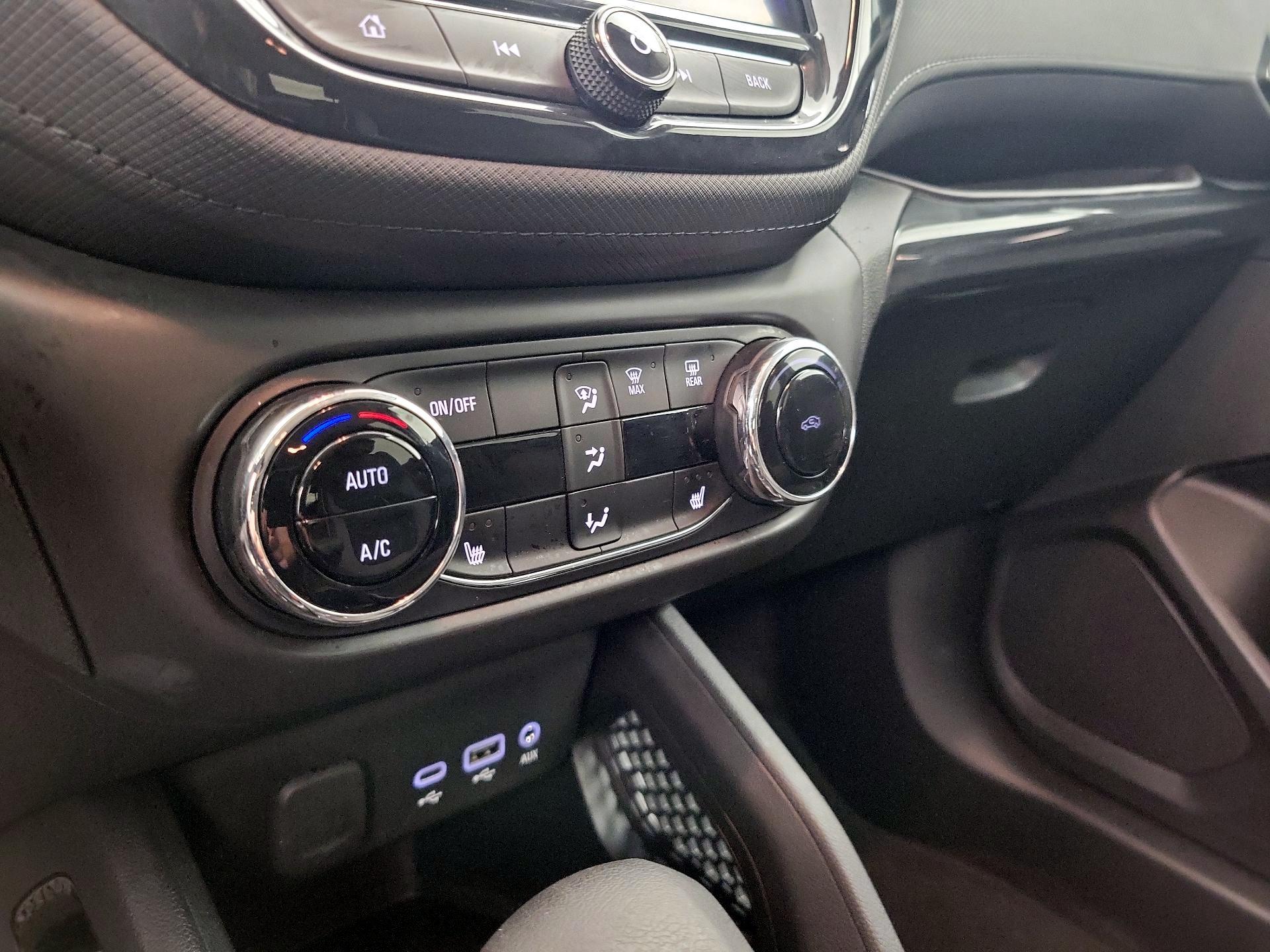 Thumbnail: 2023 Chevrolet TrailBlazer - 16