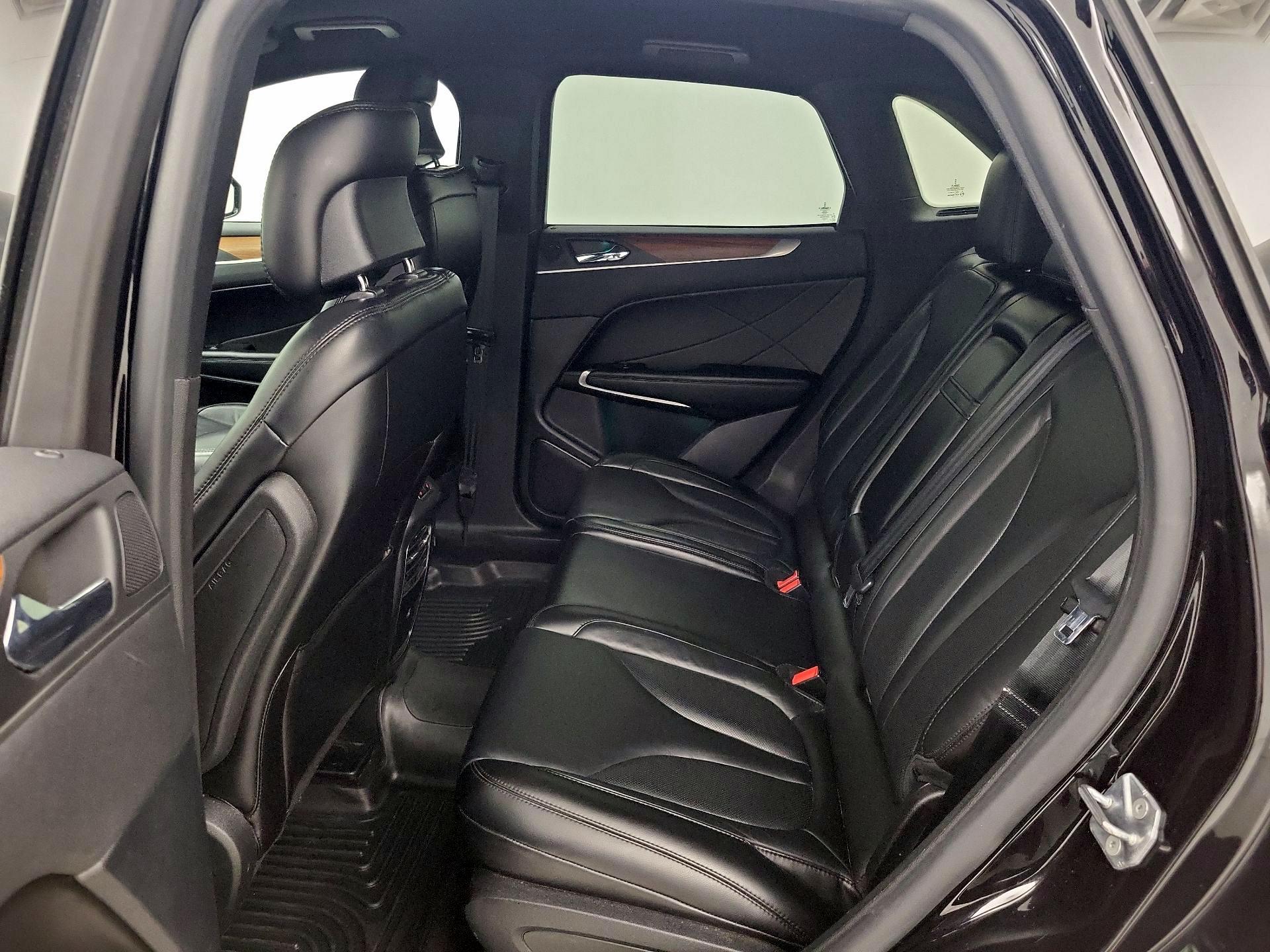 Thumbnail: 2019 Lincoln MKC - 20