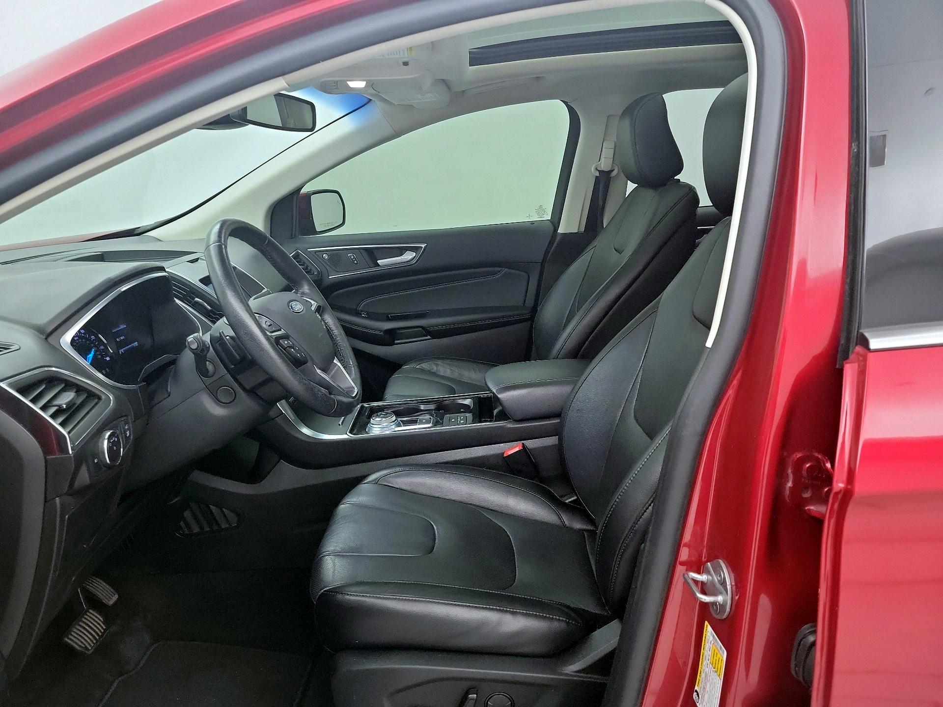 Thumbnail: 2020 Ford Edge - 9