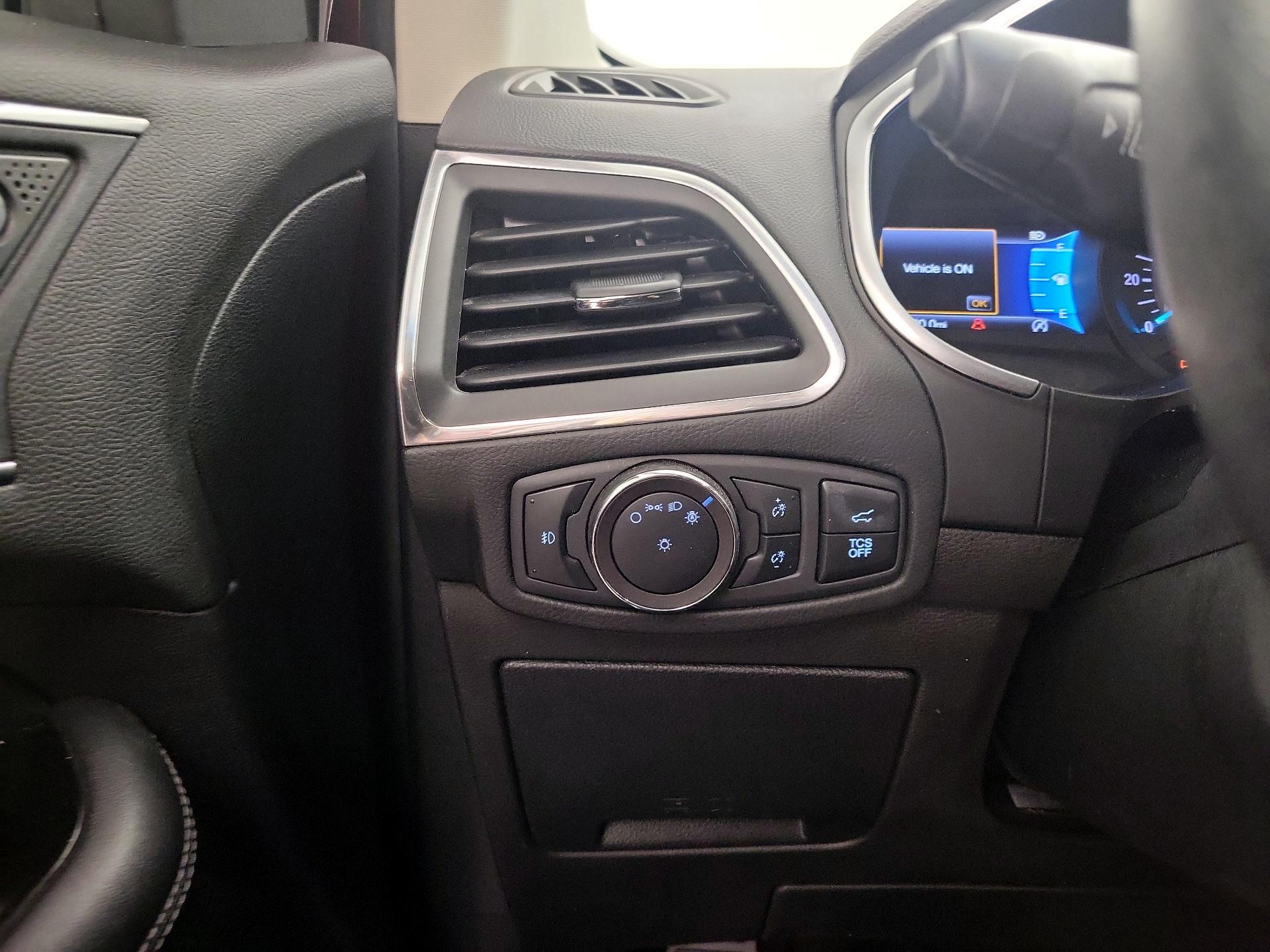Thumbnail: 2020 Ford Edge - 11