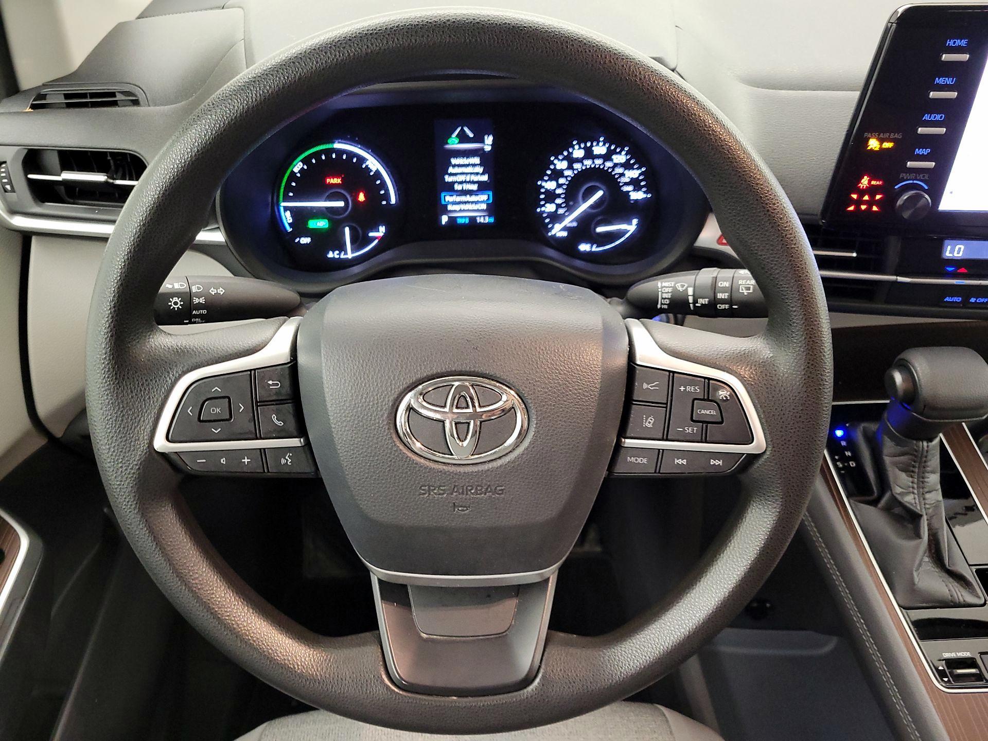 Thumbnail: 2021 Toyota Sienna - 10