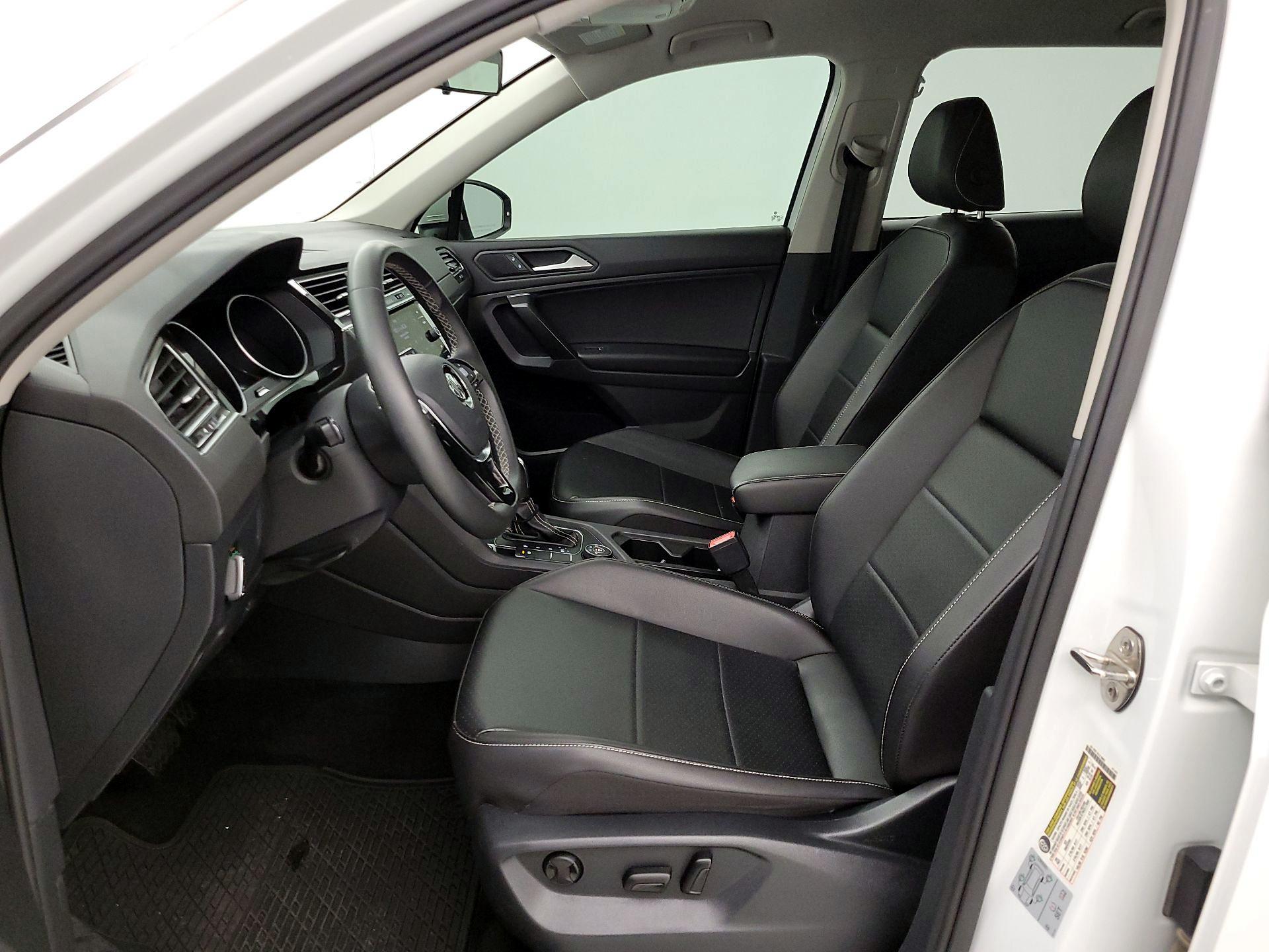 Thumbnail: 2021 Volkswagen Tiguan - 11