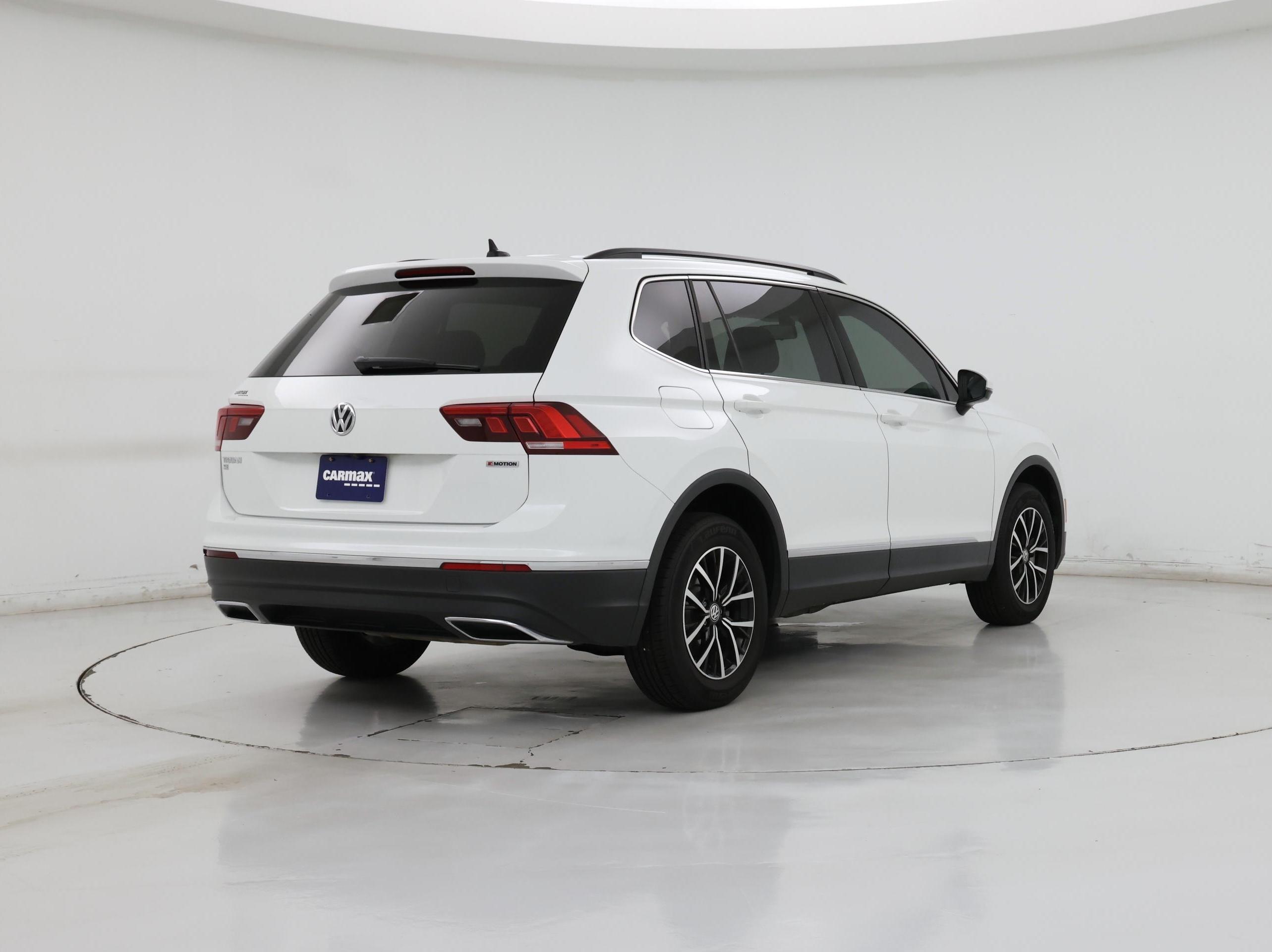 Thumbnail: 2021 Volkswagen Tiguan - 8