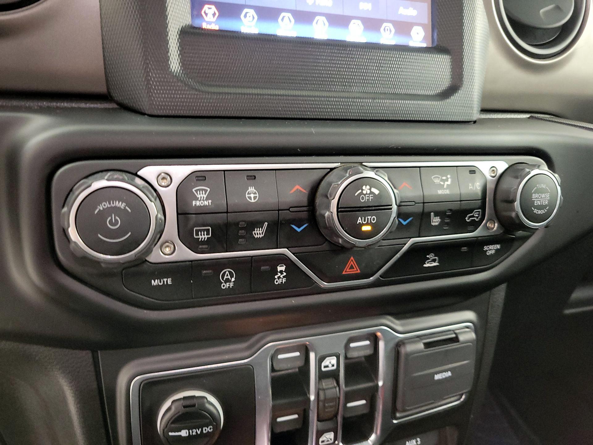 Thumbnail: 2021 Jeep Wrangler - 16