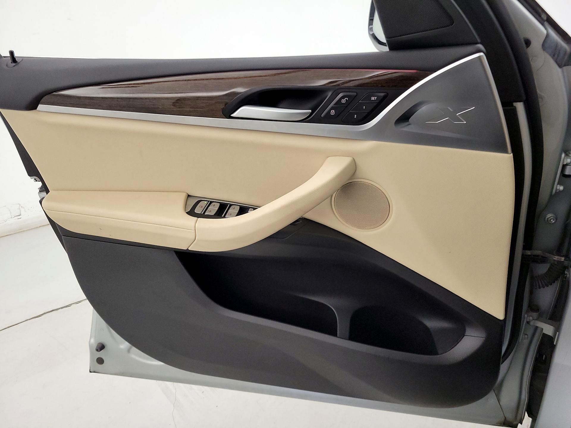 Thumbnail: 2021 BMW X3 - 12