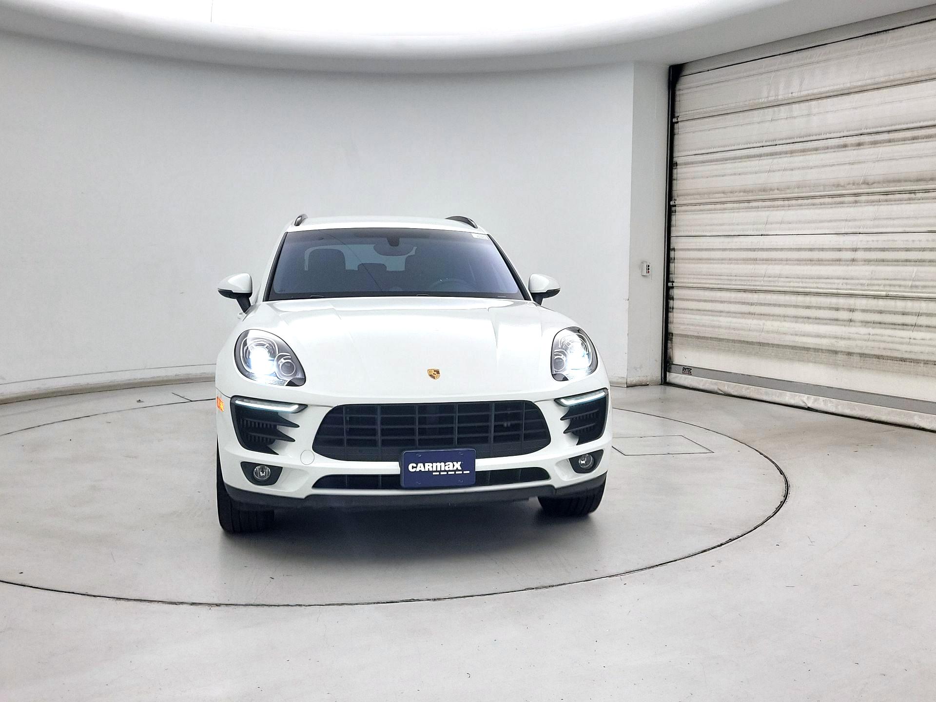 Thumbnail: 2015 Porsche Macan - 2