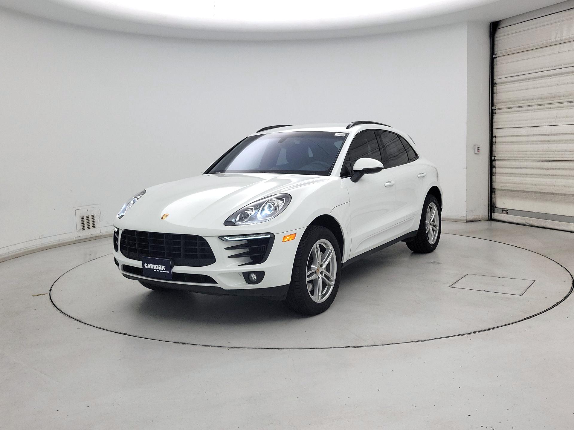 Thumbnail: 2015 Porsche Macan - 3