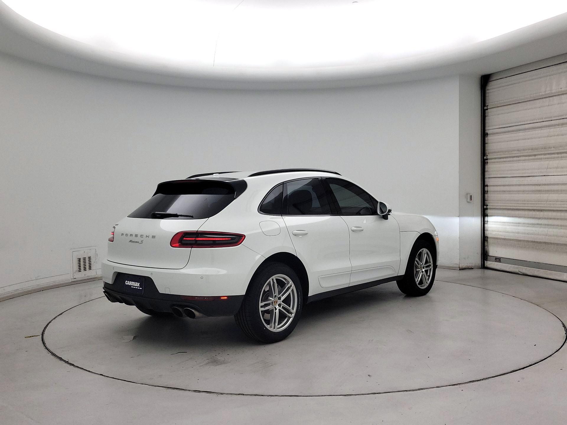 Thumbnail: 2015 Porsche Macan - 5