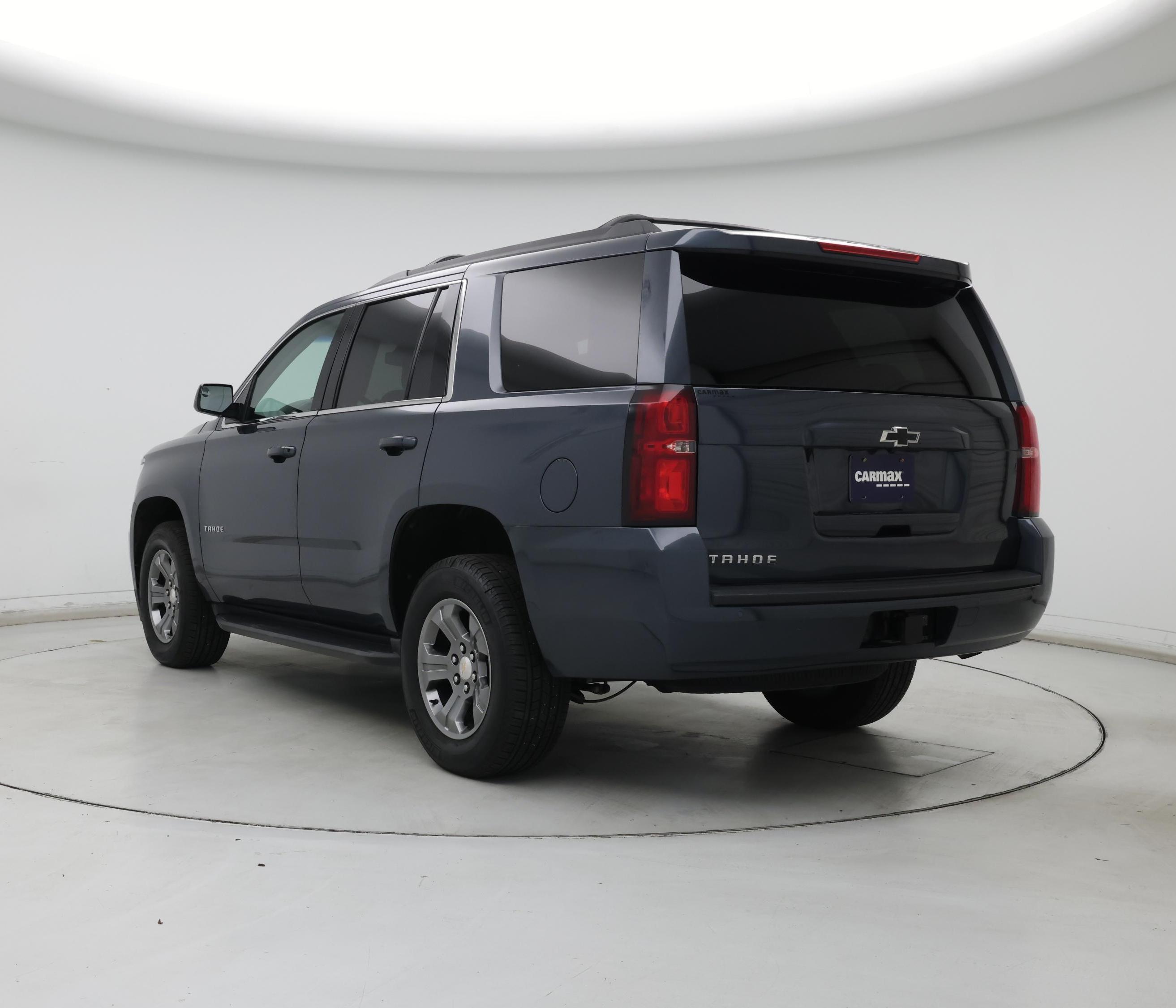 Thumbnail: 2019 Chevrolet Tahoe - 2