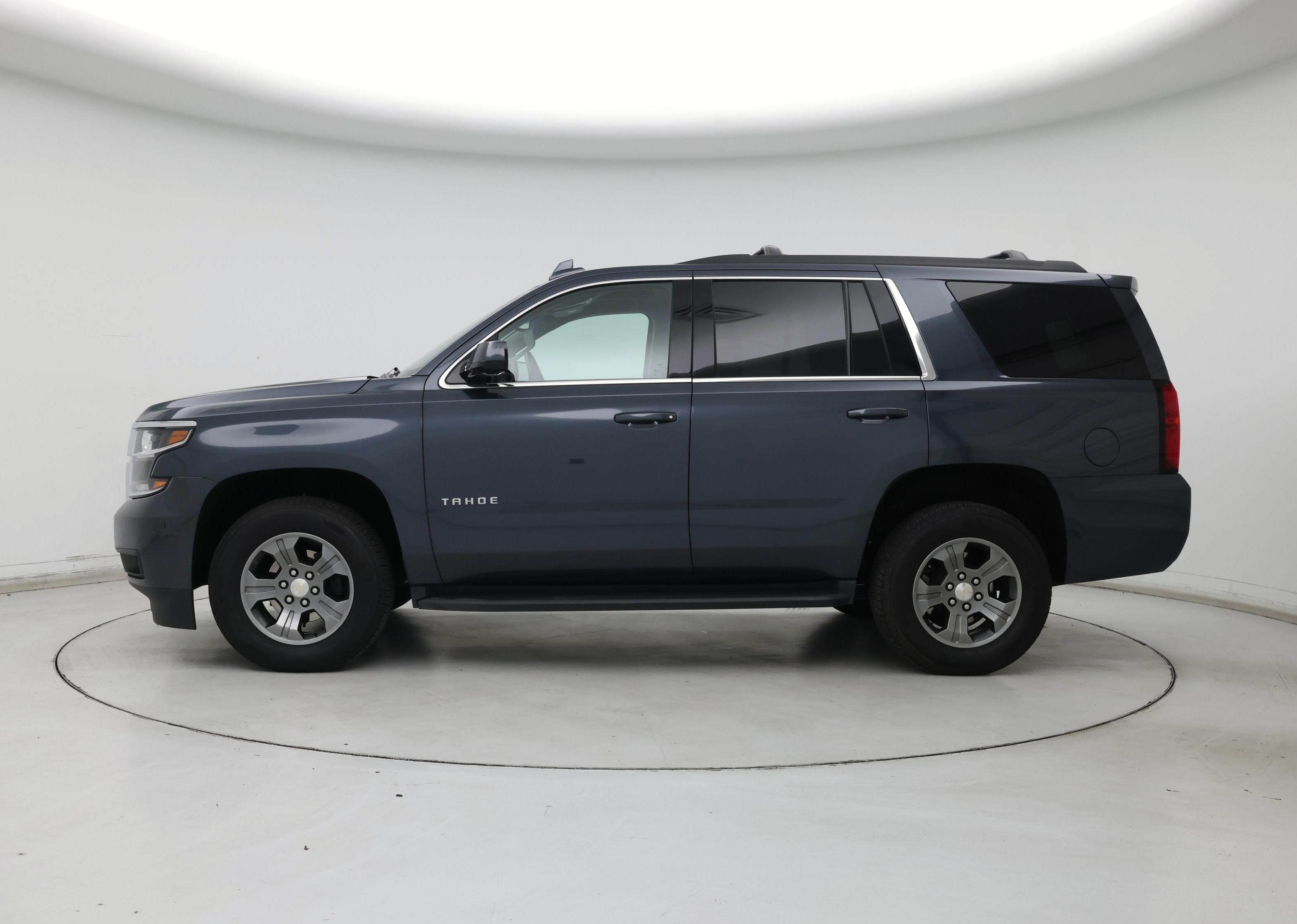 Thumbnail: 2019 Chevrolet Tahoe - 3