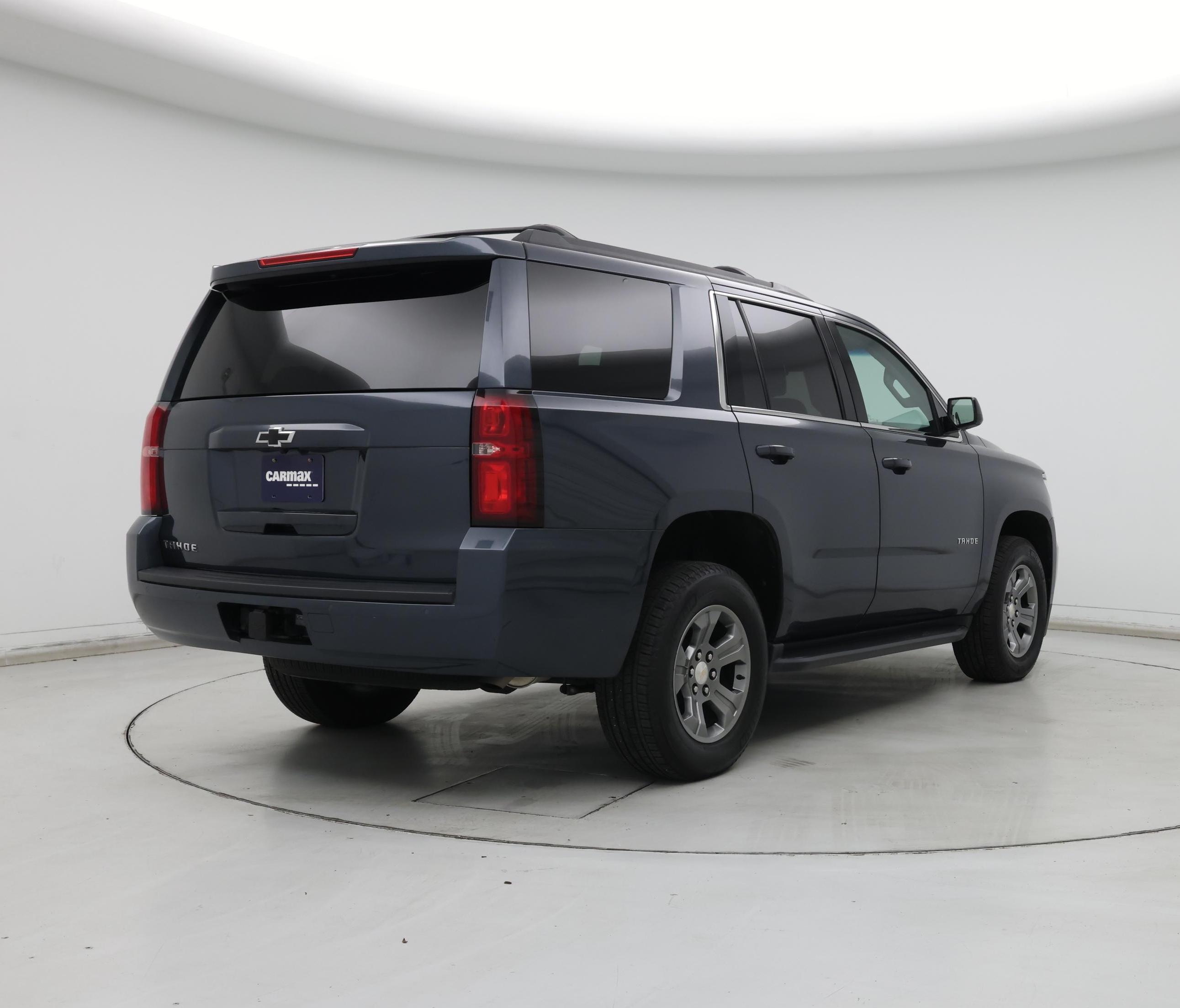 Thumbnail: 2019 Chevrolet Tahoe - 8