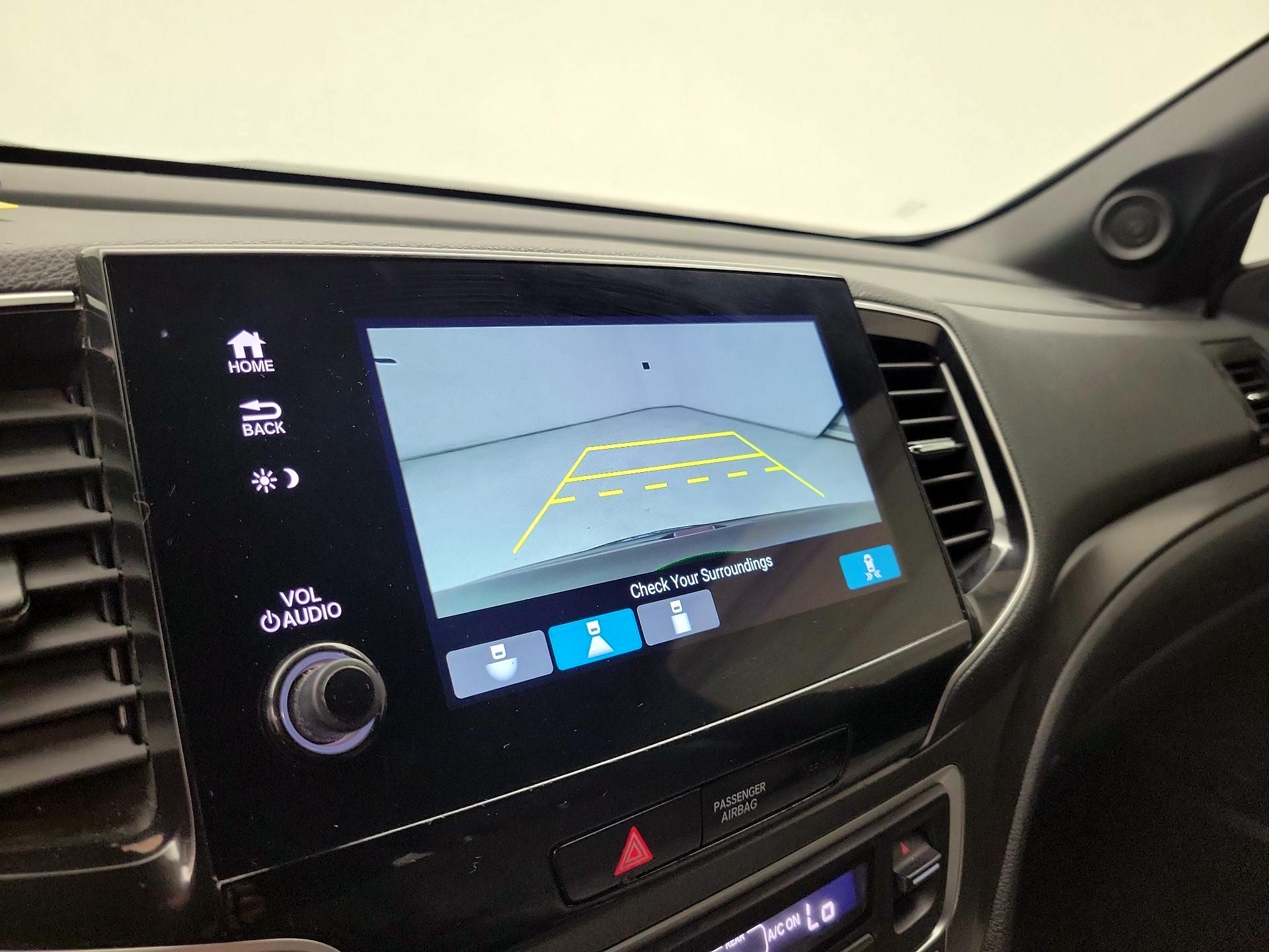 Thumbnail: 2019 Honda Passport - 14
