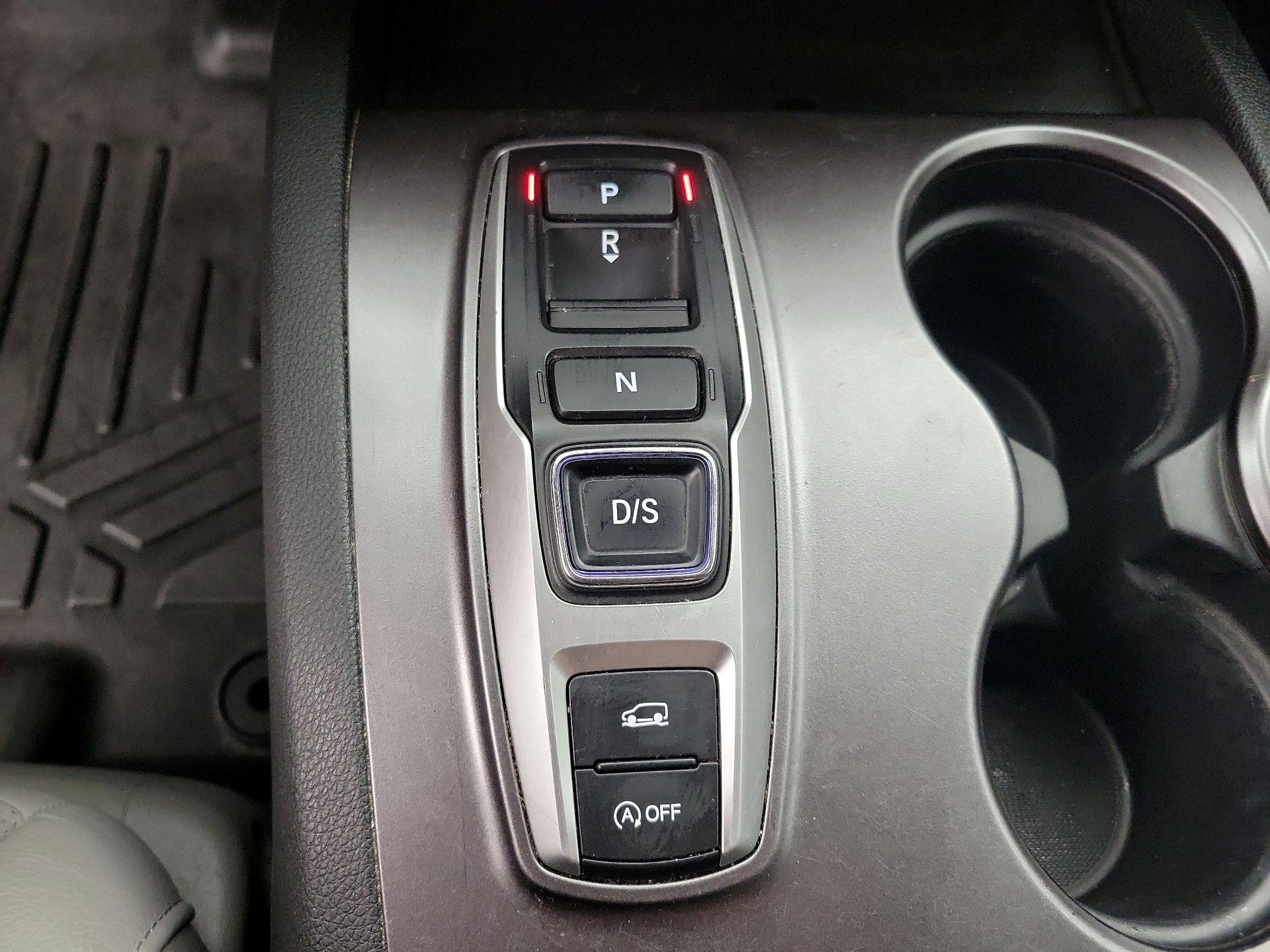 Thumbnail: 2019 Honda Passport - 17