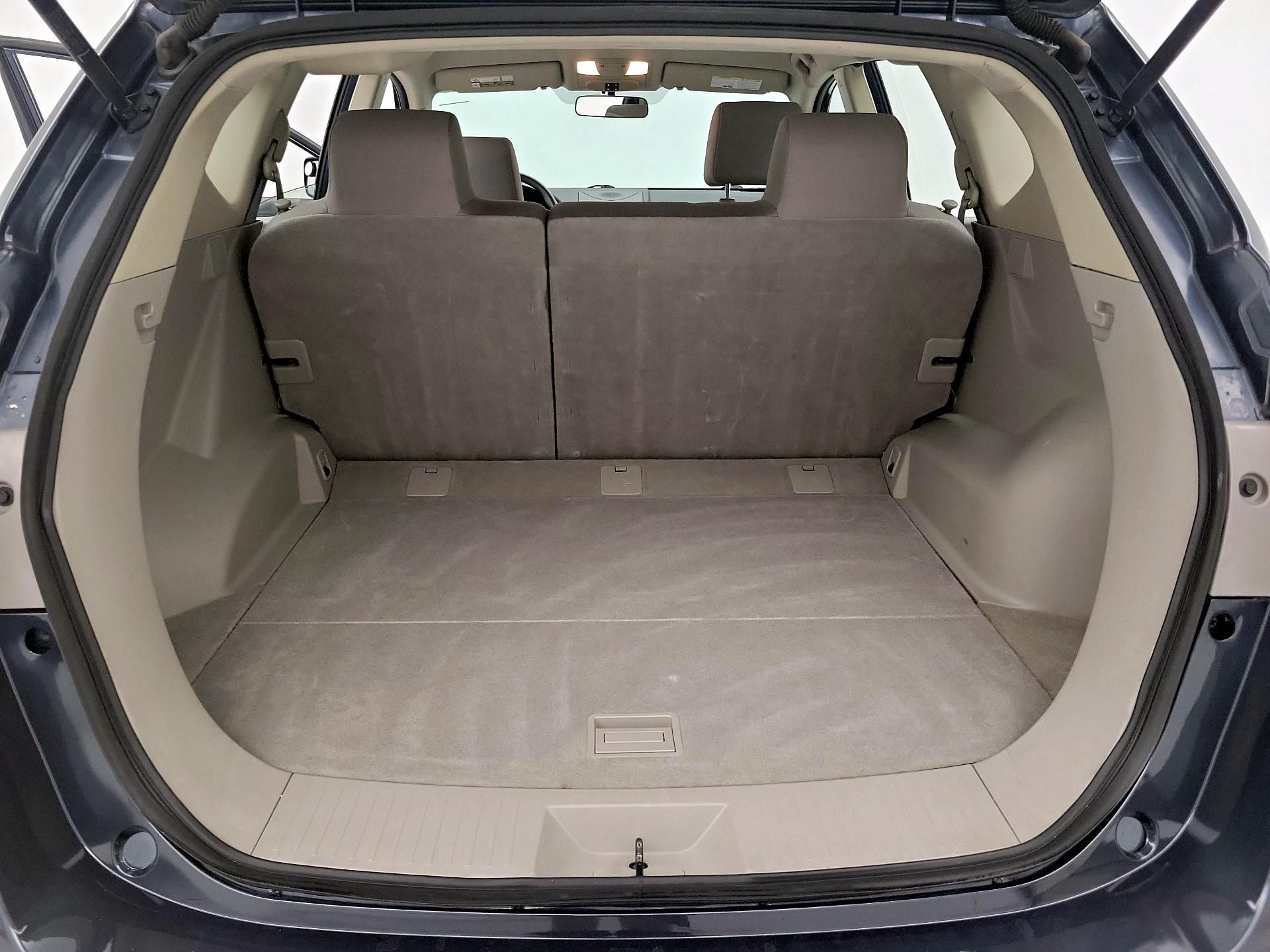 Thumbnail: 2015 Nissan Rogue - 18