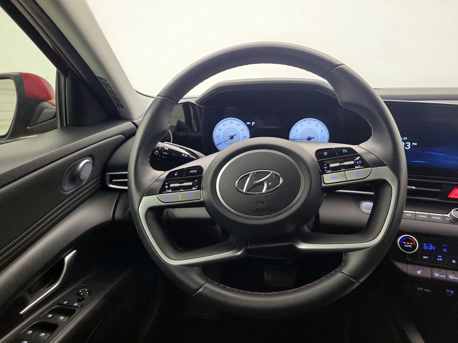 Thumbnail: 2023 Hyundai Elantra - 10