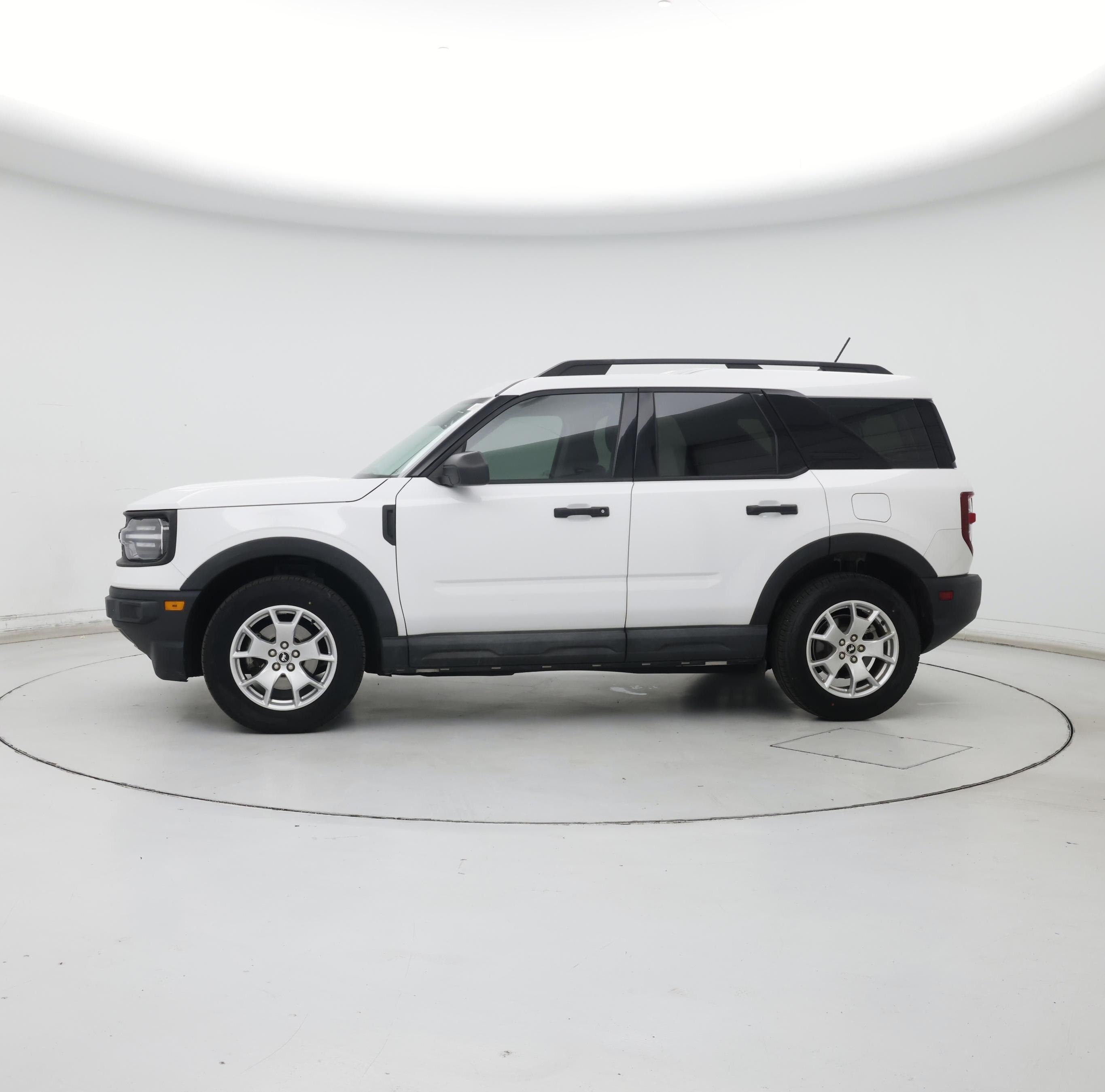 Thumbnail: 2022 Ford Bronco Sport - 3