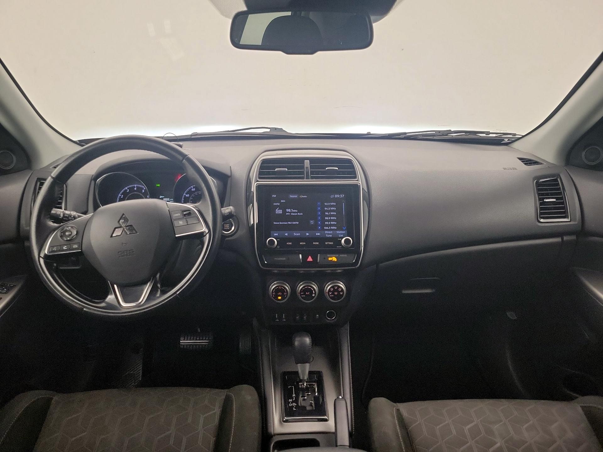 Thumbnail: 2020 Mitsubishi Outlander Sport - 9