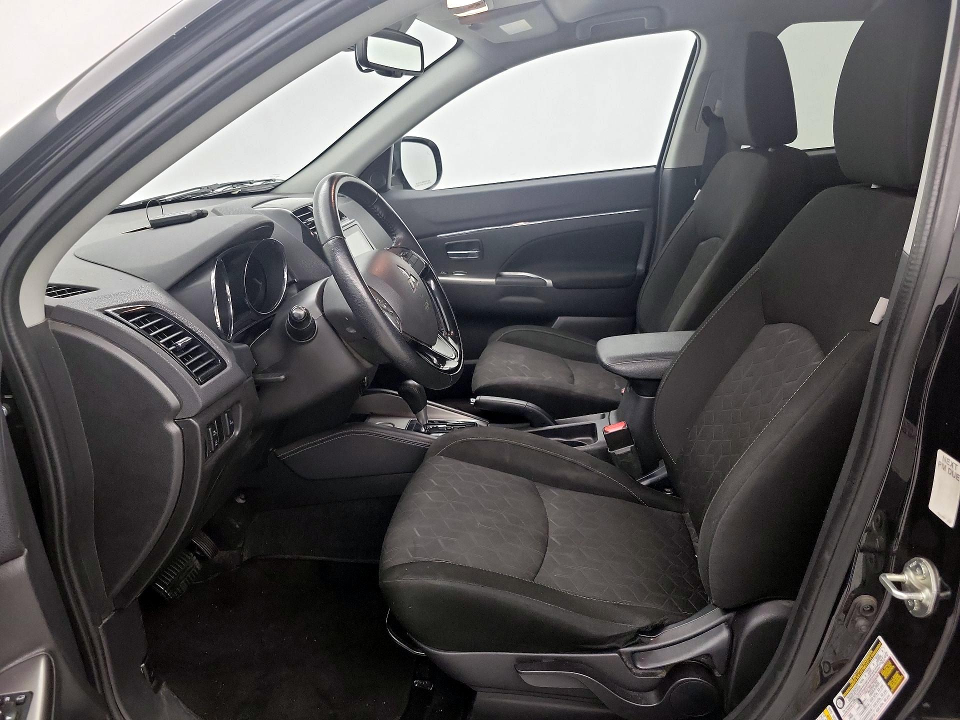 Thumbnail: 2020 Mitsubishi Outlander Sport - 11