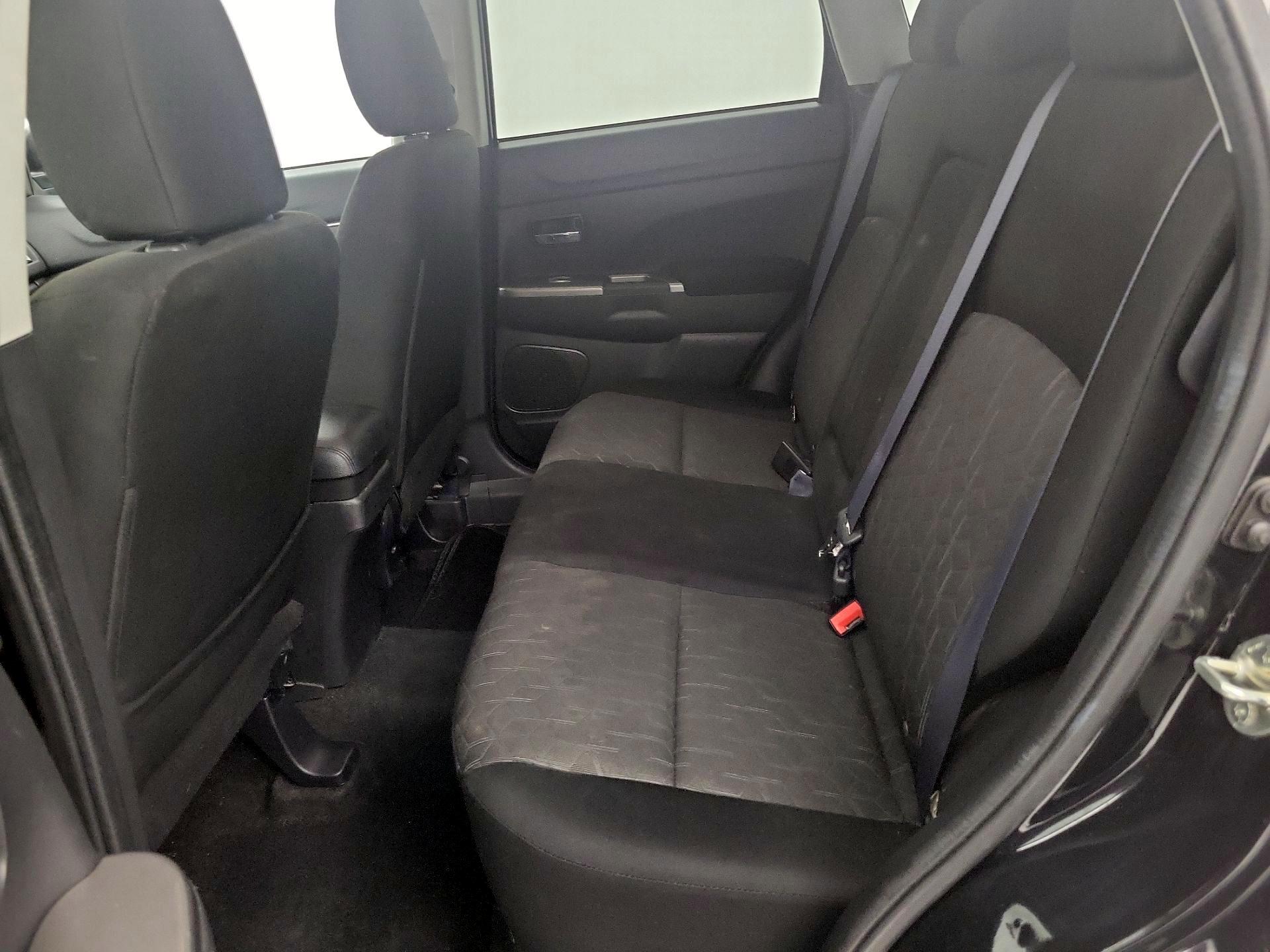 Thumbnail: 2020 Mitsubishi Outlander Sport - 19