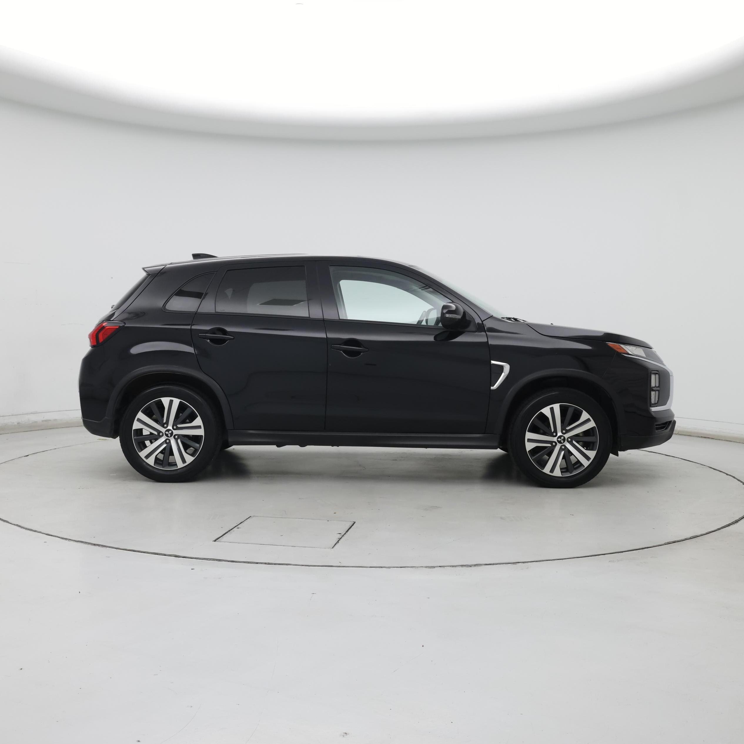 Thumbnail: 2020 Mitsubishi Outlander Sport - 7