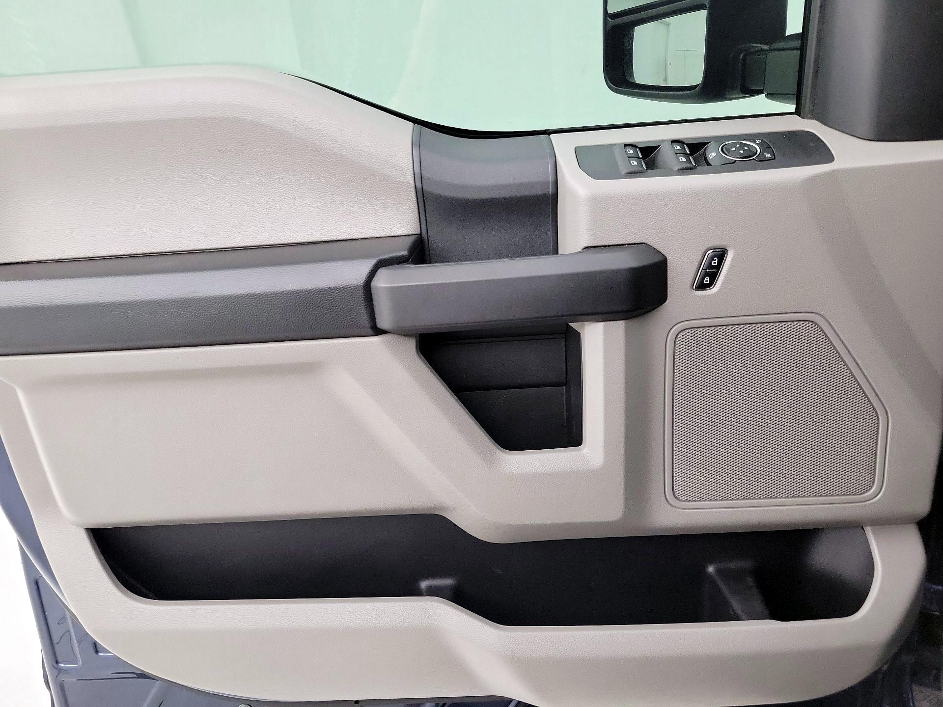Thumbnail: 2017 Ford F-250 - 12